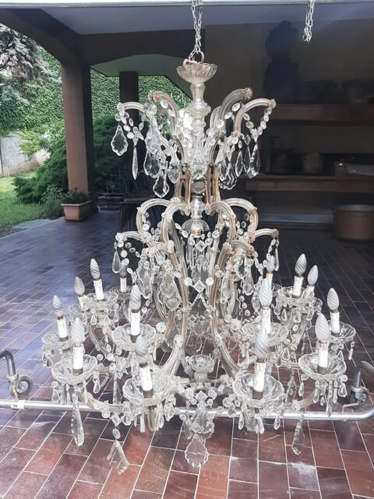Nineteen-light glass chandelier, early 20th century 6