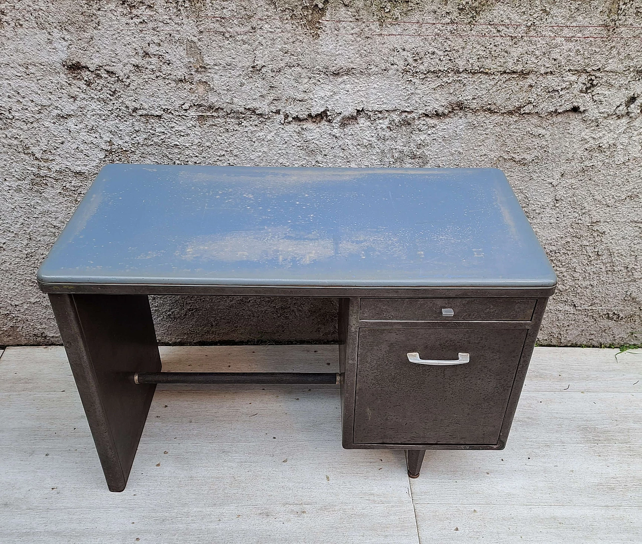 Metal desk with light blue faux leather top, 1950s 1
