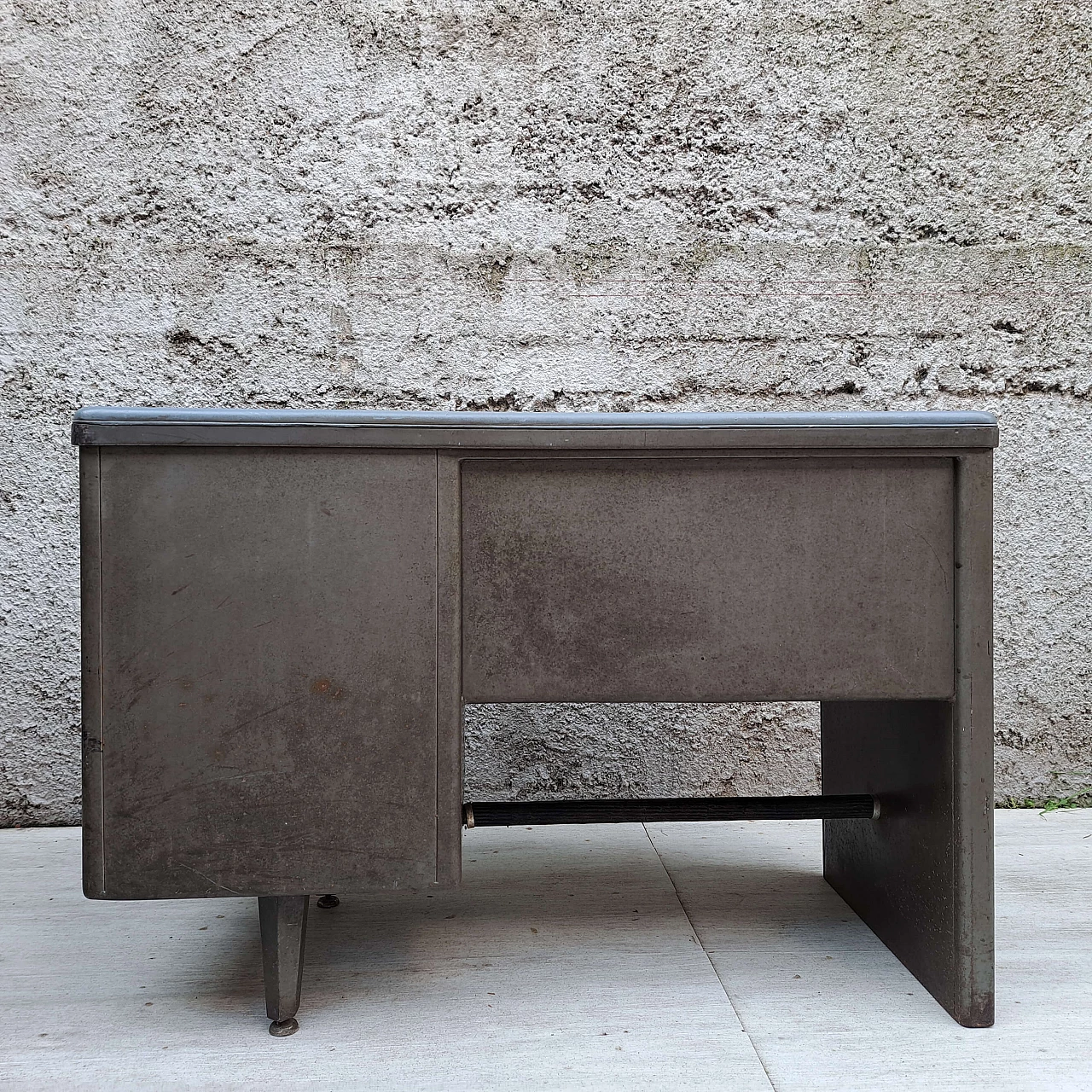 Metal desk with light blue faux leather top, 1950s 8