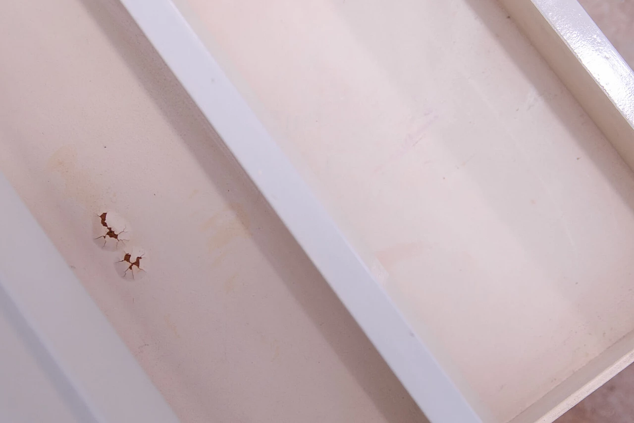 Cassettiera in faggio e compensato di Tatra Nábytok, anni '60 13