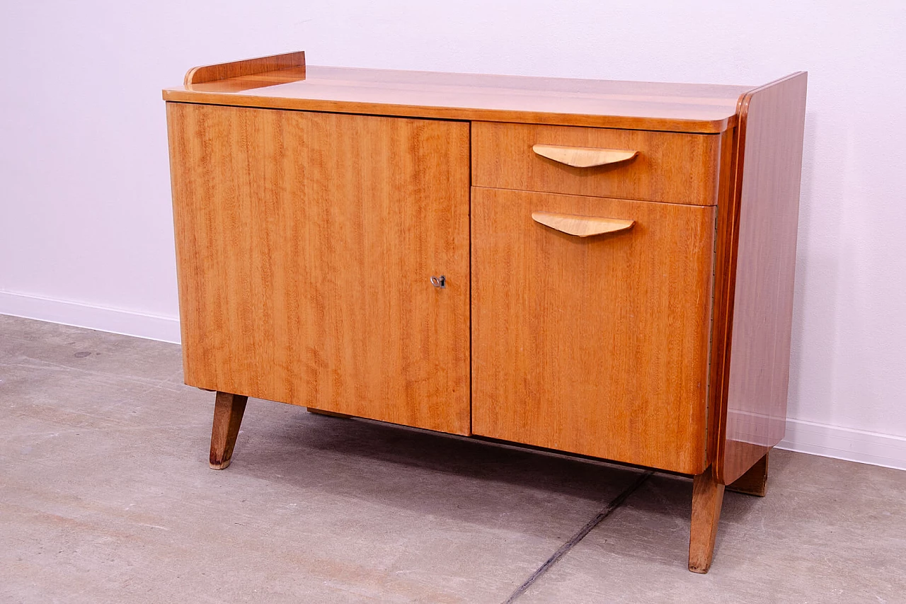 Credenza porta TV di František Jirák per Tatra Nábytok, anni '60 6