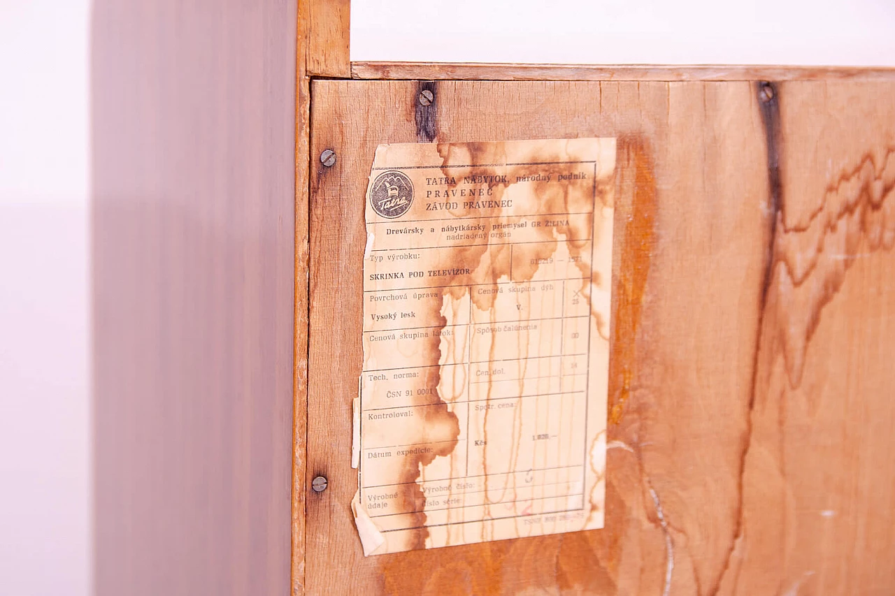 Credenza porta TV di František Jirák per Tatra Nábytok, anni '60 22