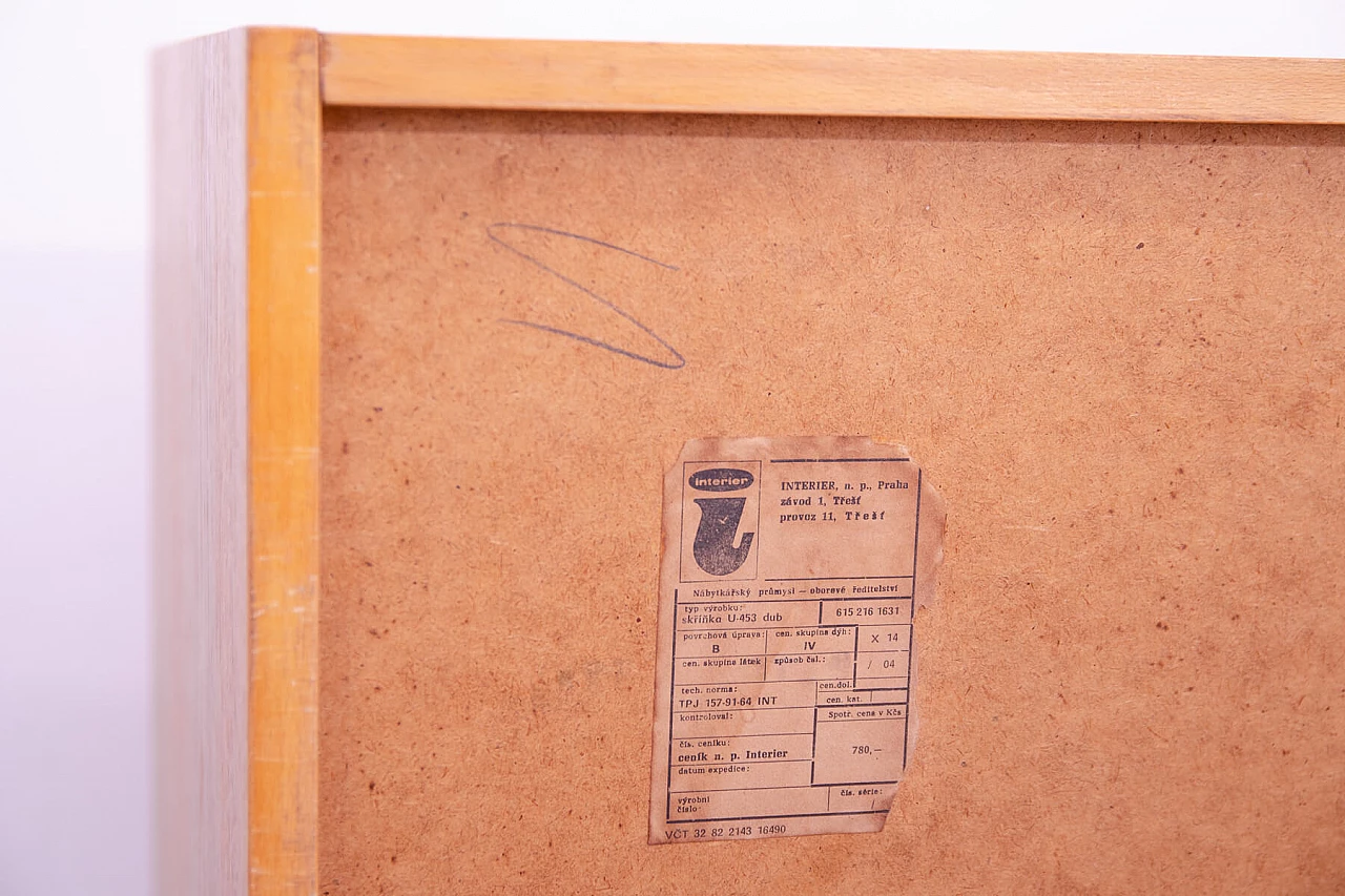 Cassettiera U-453 di Jiri Jiroutek per Interiér Praha, anni '60 16