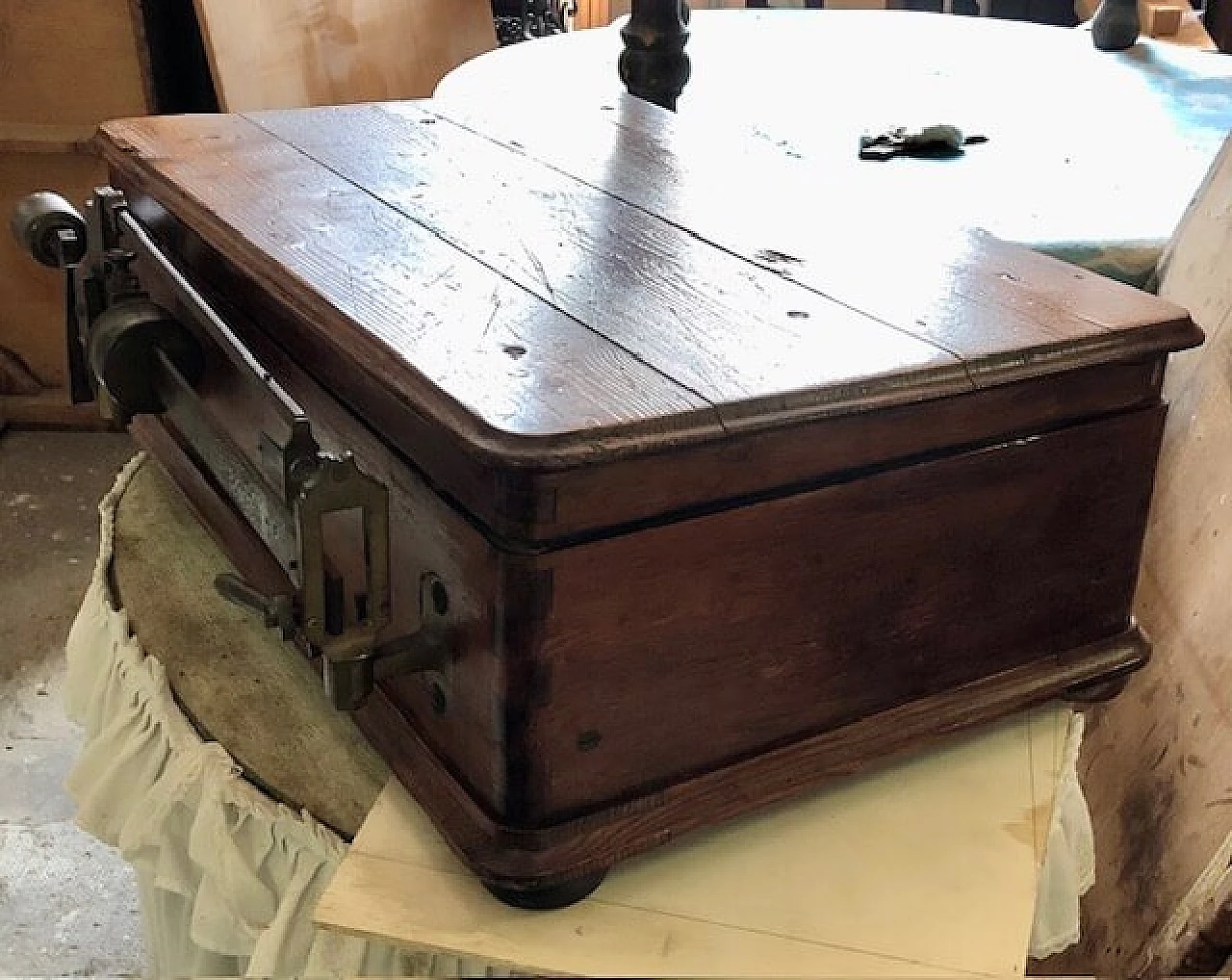 Bilancia in legno e metallo, '800 6