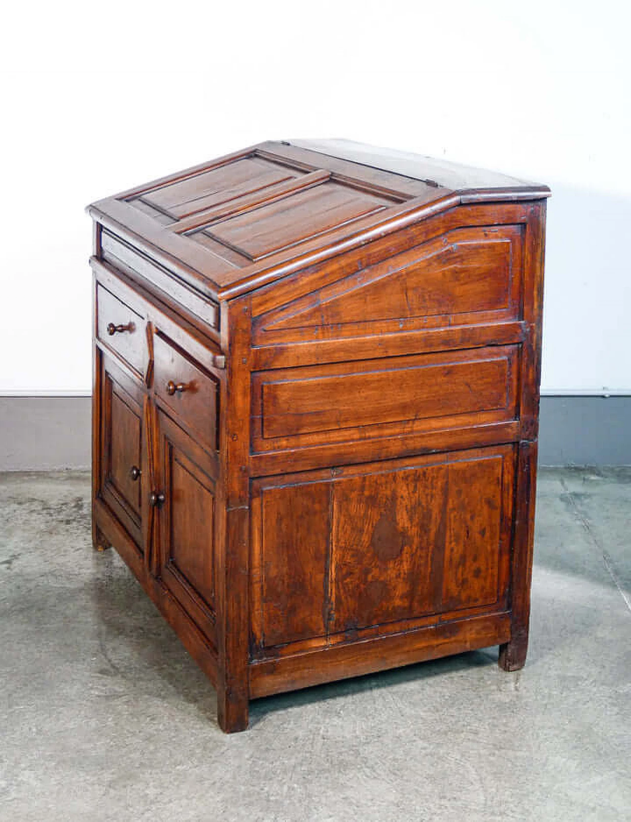 Credenza con ribalta in massello di noce, '800 8