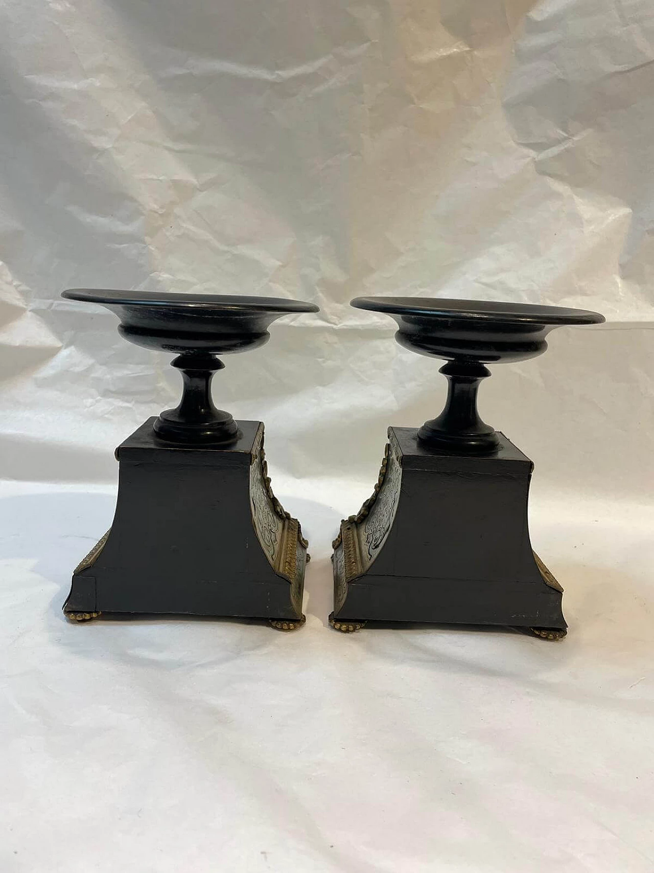 Pair of ebonized wood risers with boulle decoration, 1860 3