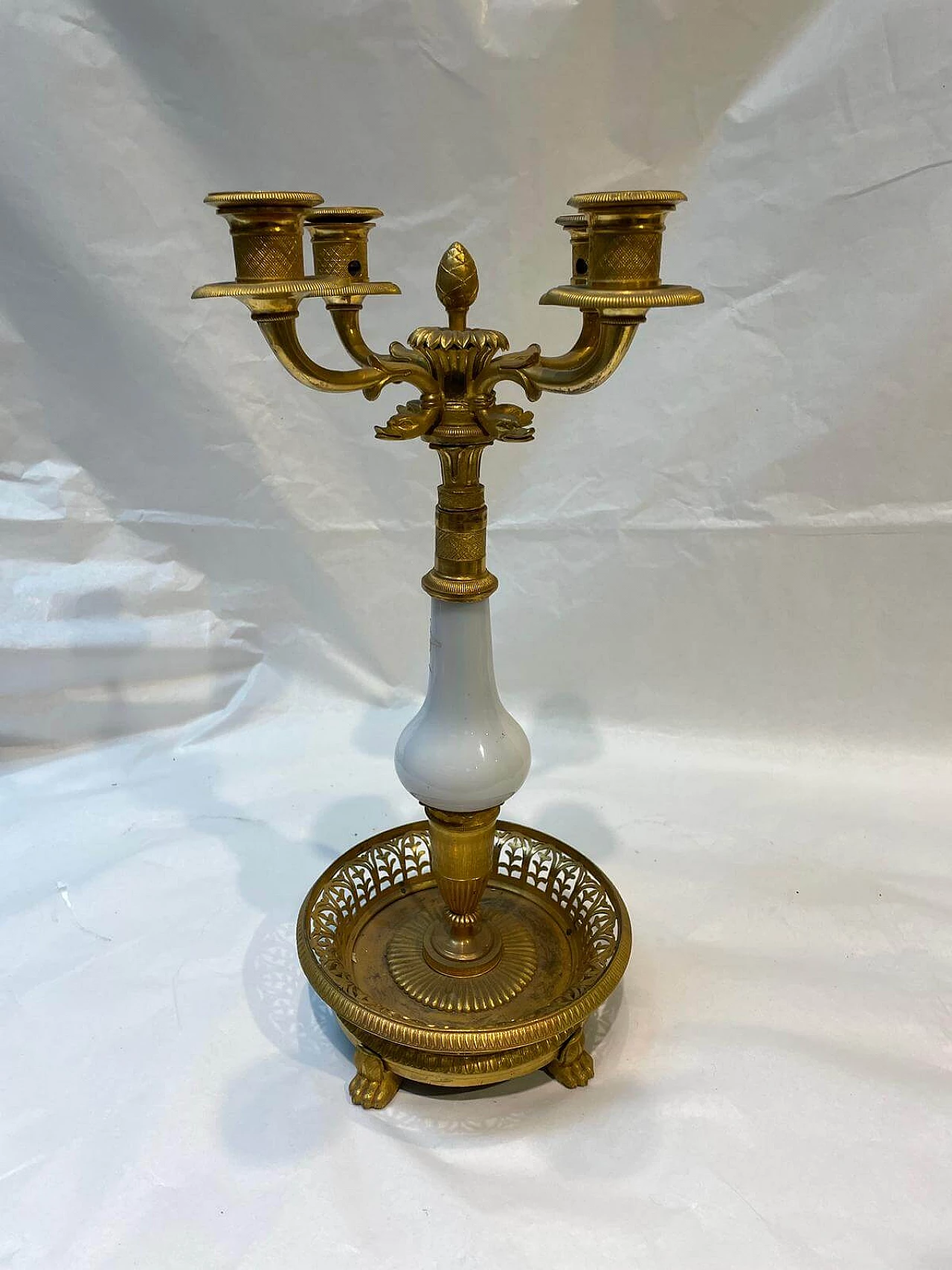 Gilded and chiseled bronze candelabra with white glass detail, 1860 6