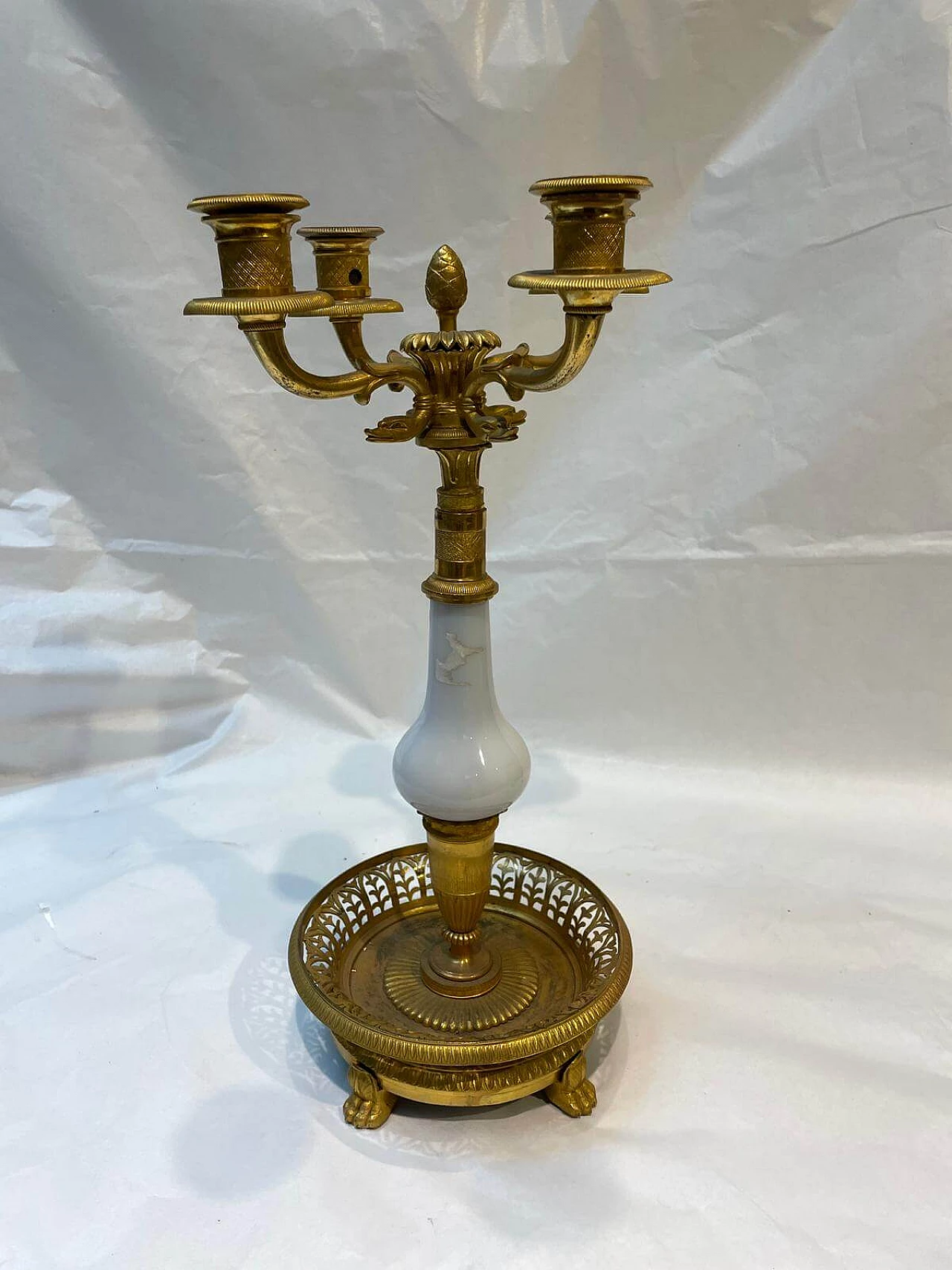 Gilded and chiseled bronze candelabra with white glass detail, 1860 7