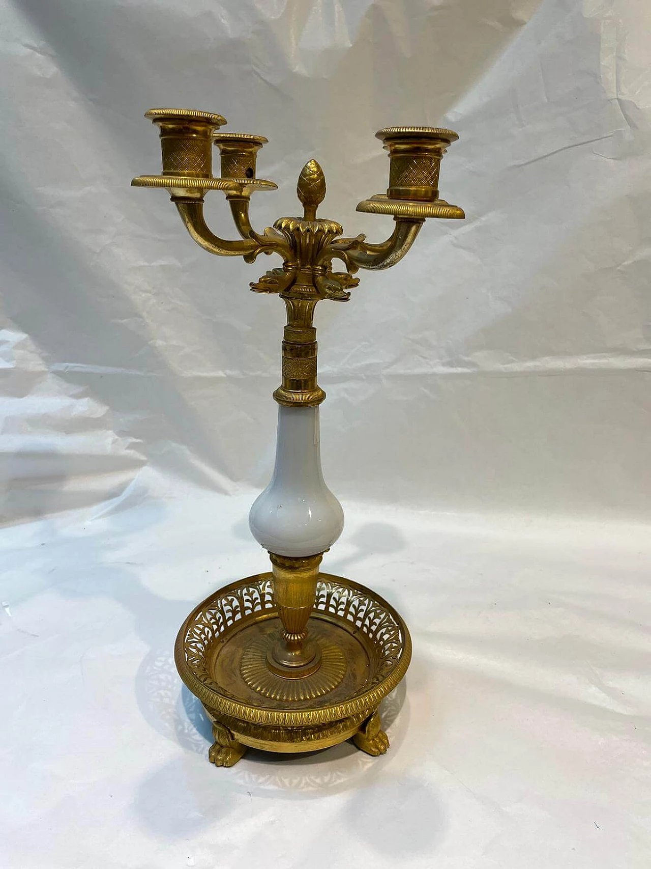 Gilded and chiseled bronze candelabra with white glass detail, 1860 9