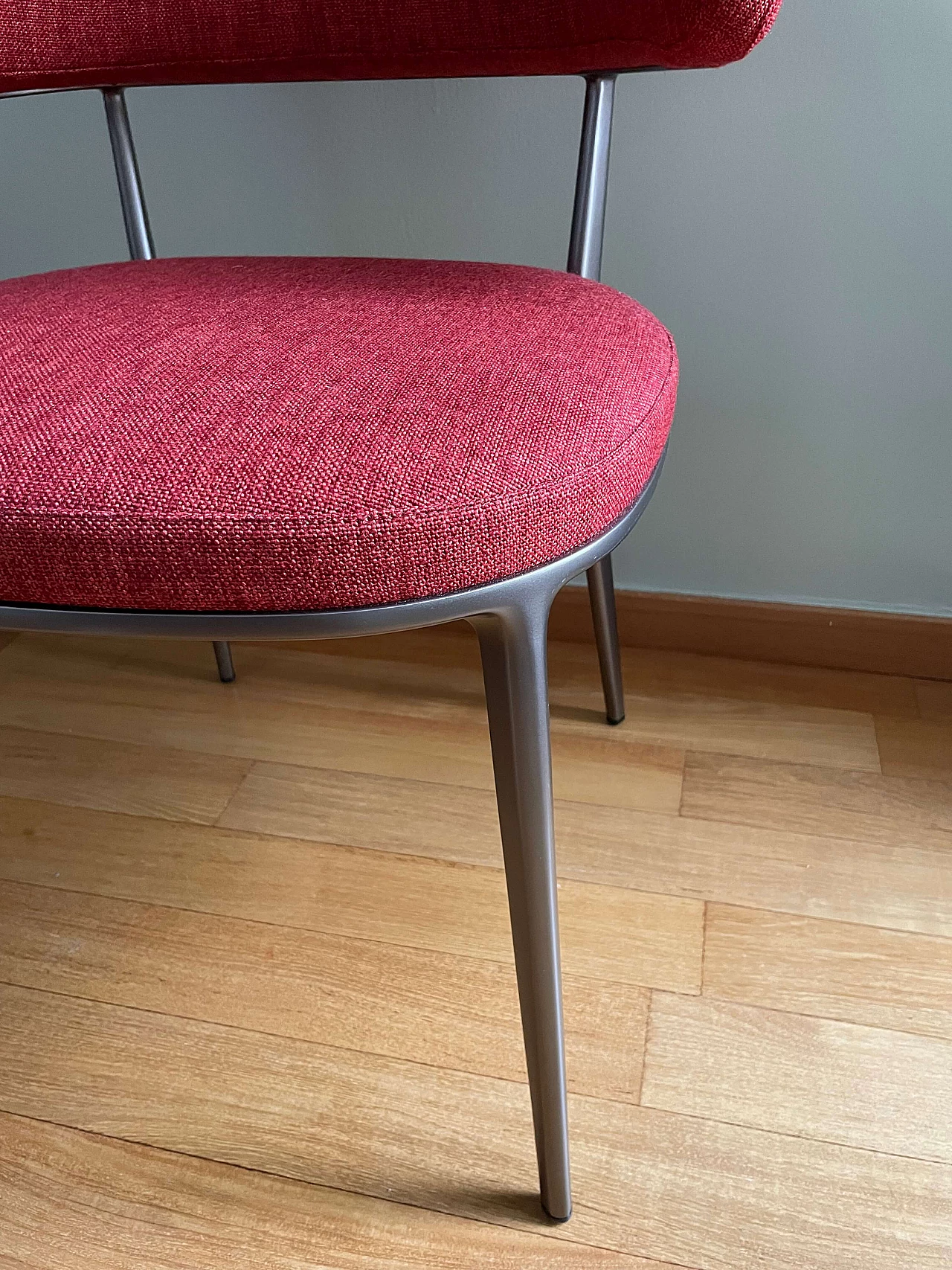 Caratos chair in aluminium and red fabric by Antonio Citterio for Maxalto, 2000s 6