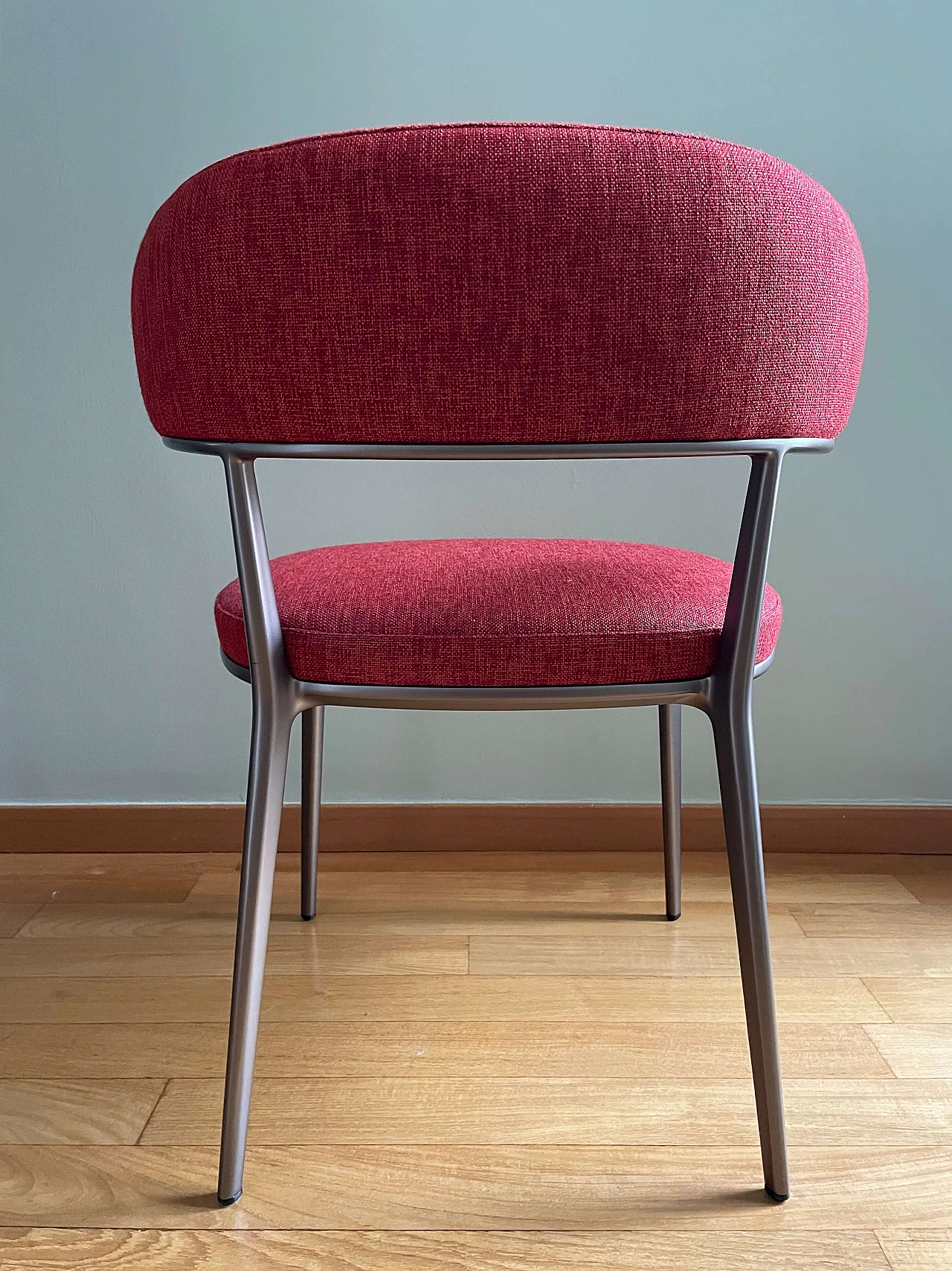 Caratos chair in aluminium and red fabric by Antonio Citterio for Maxalto, 2000s 7