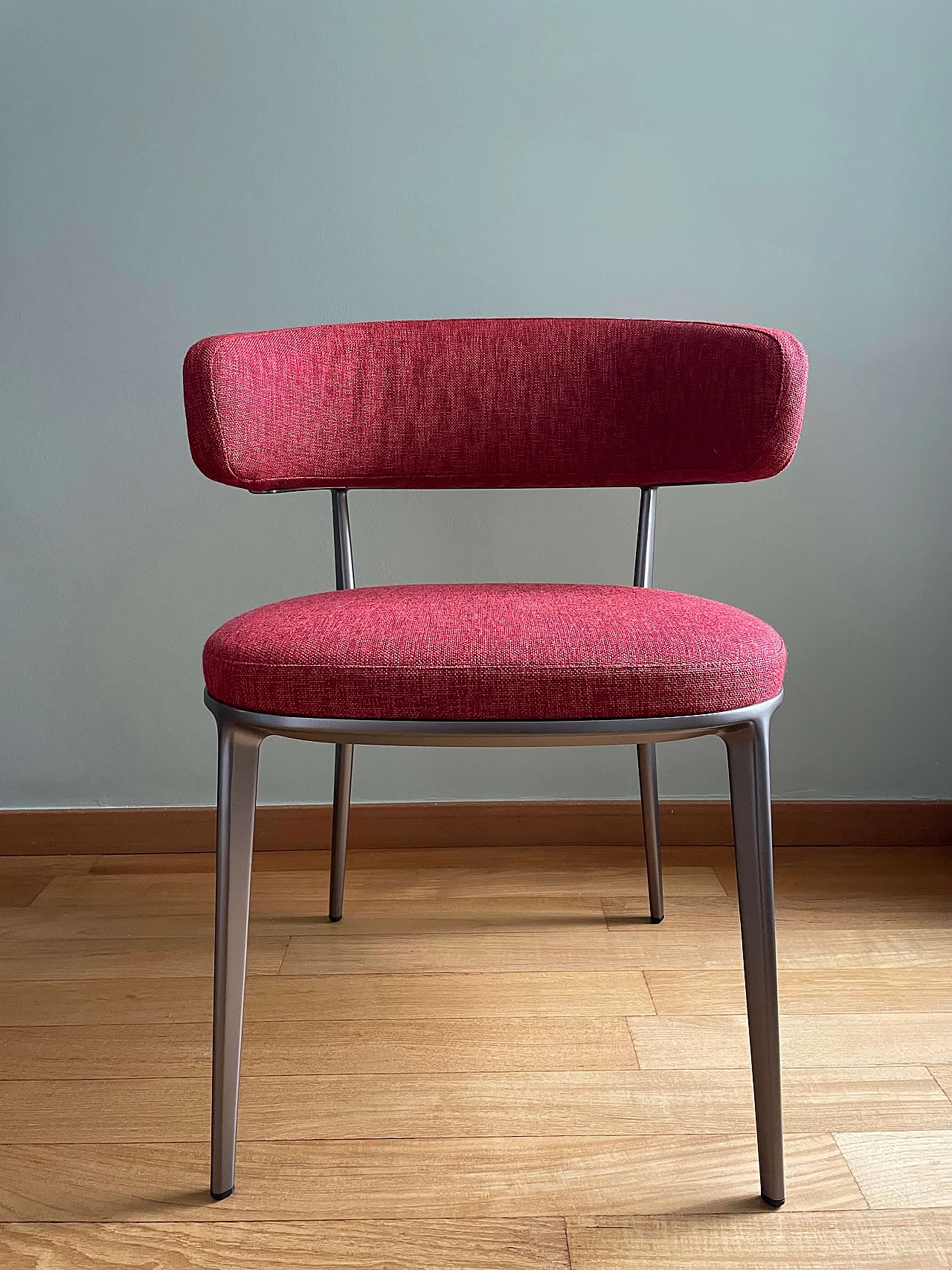 Caratos chair in aluminium and red fabric by Antonio Citterio for Maxalto, 2000s 10