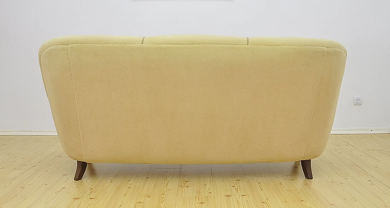 Berga Mobler velvet sofa, 1940s 3