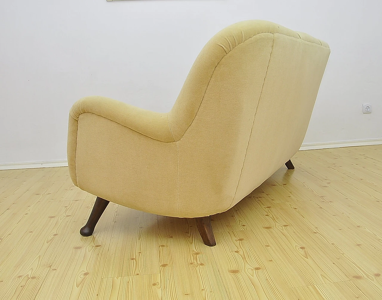 Berga Mobler velvet sofa, 1940s 6