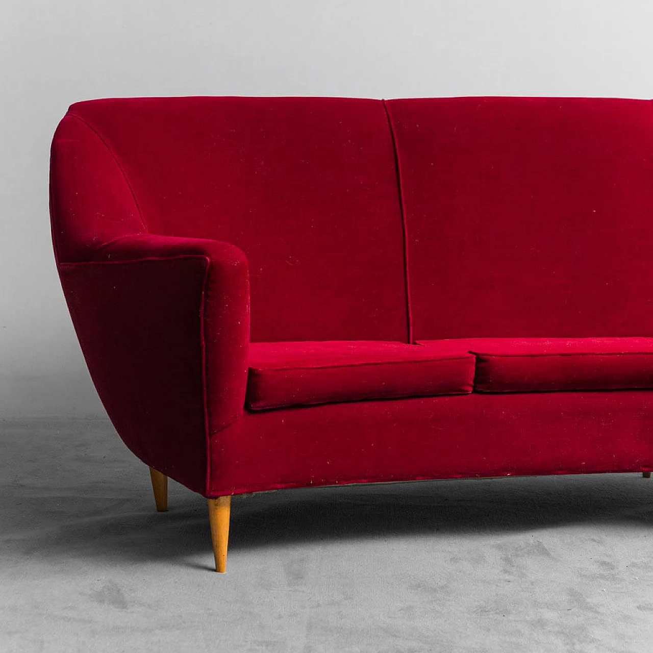Red velvet sofa in the style of Ico Parisi, 1950s 2