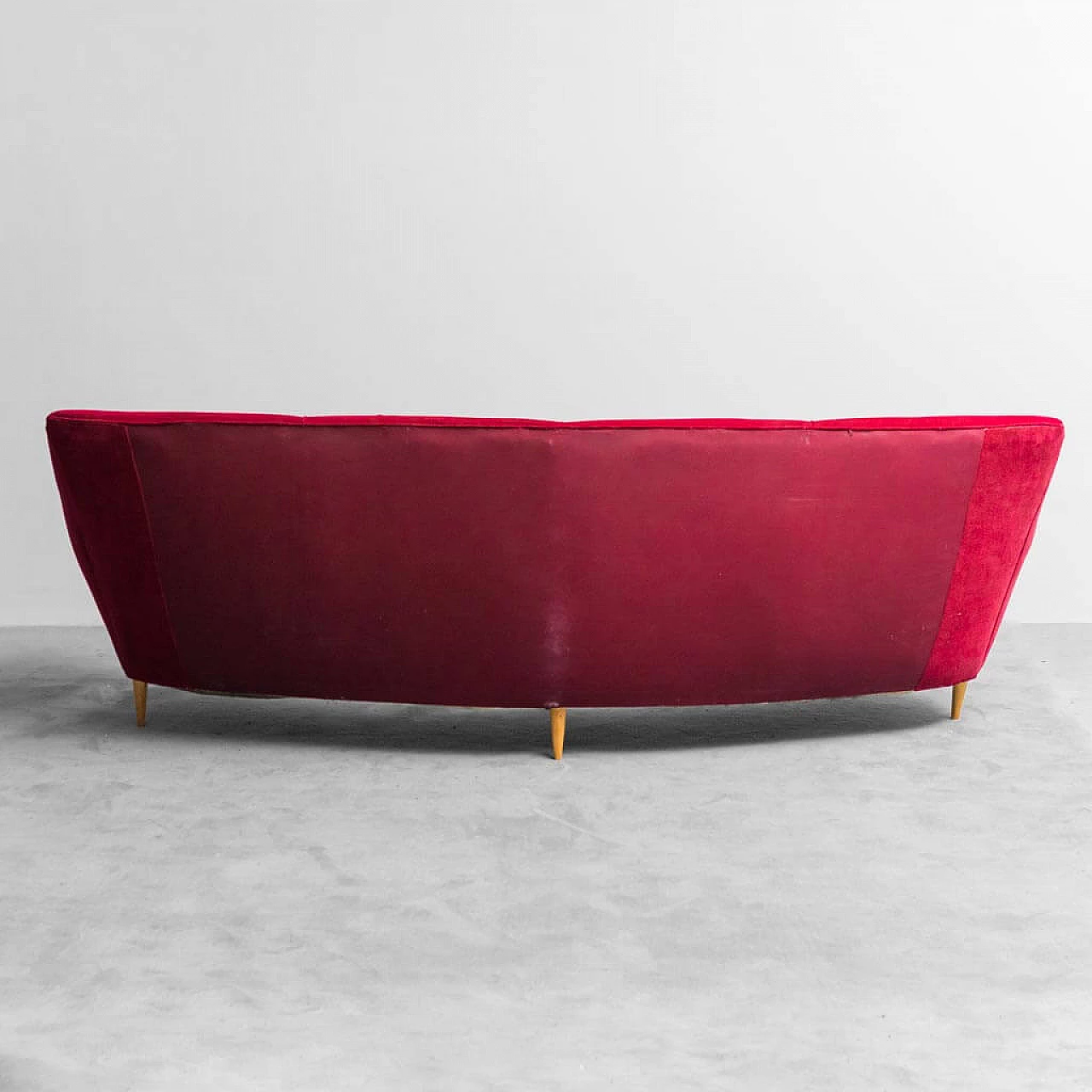 Red velvet sofa in the style of Ico Parisi, 1950s 12