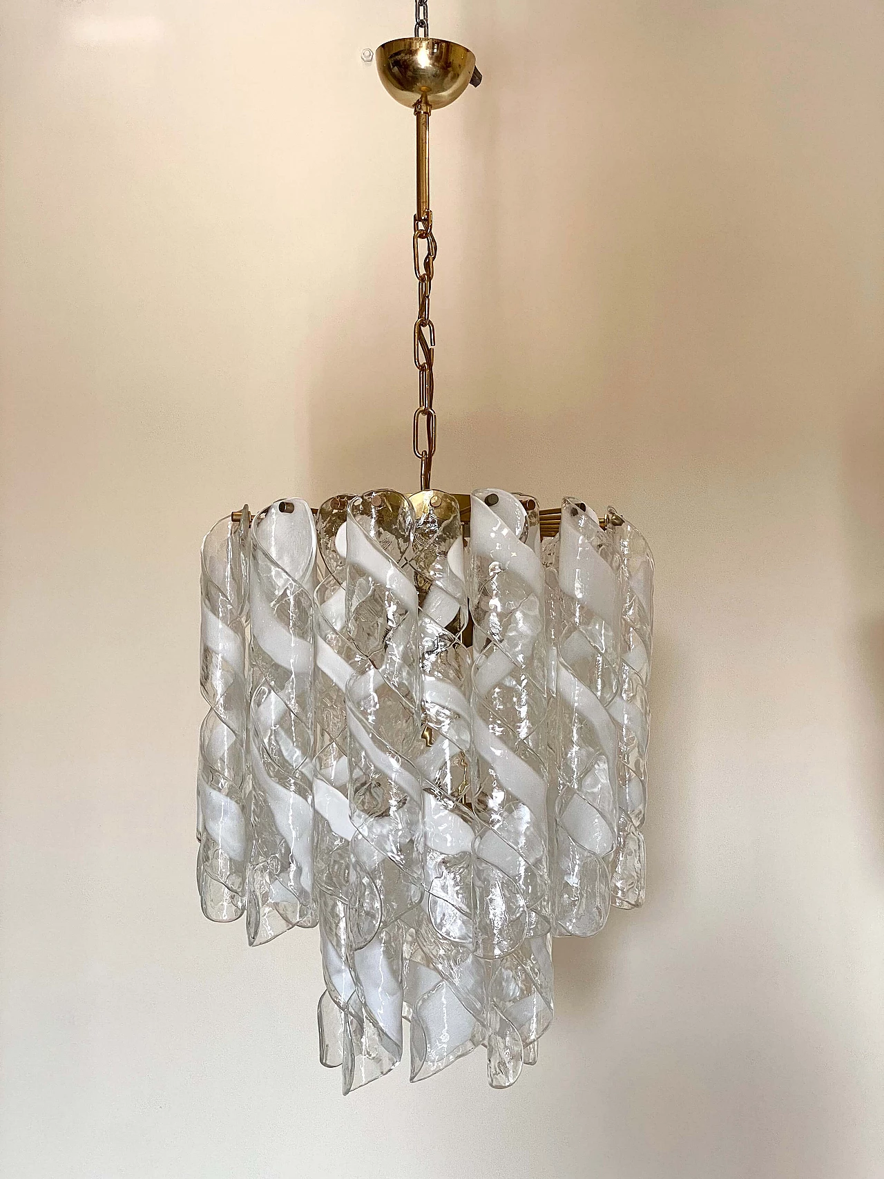 Pair of gilded metal and Murano glass chandeliers, 1980s 2