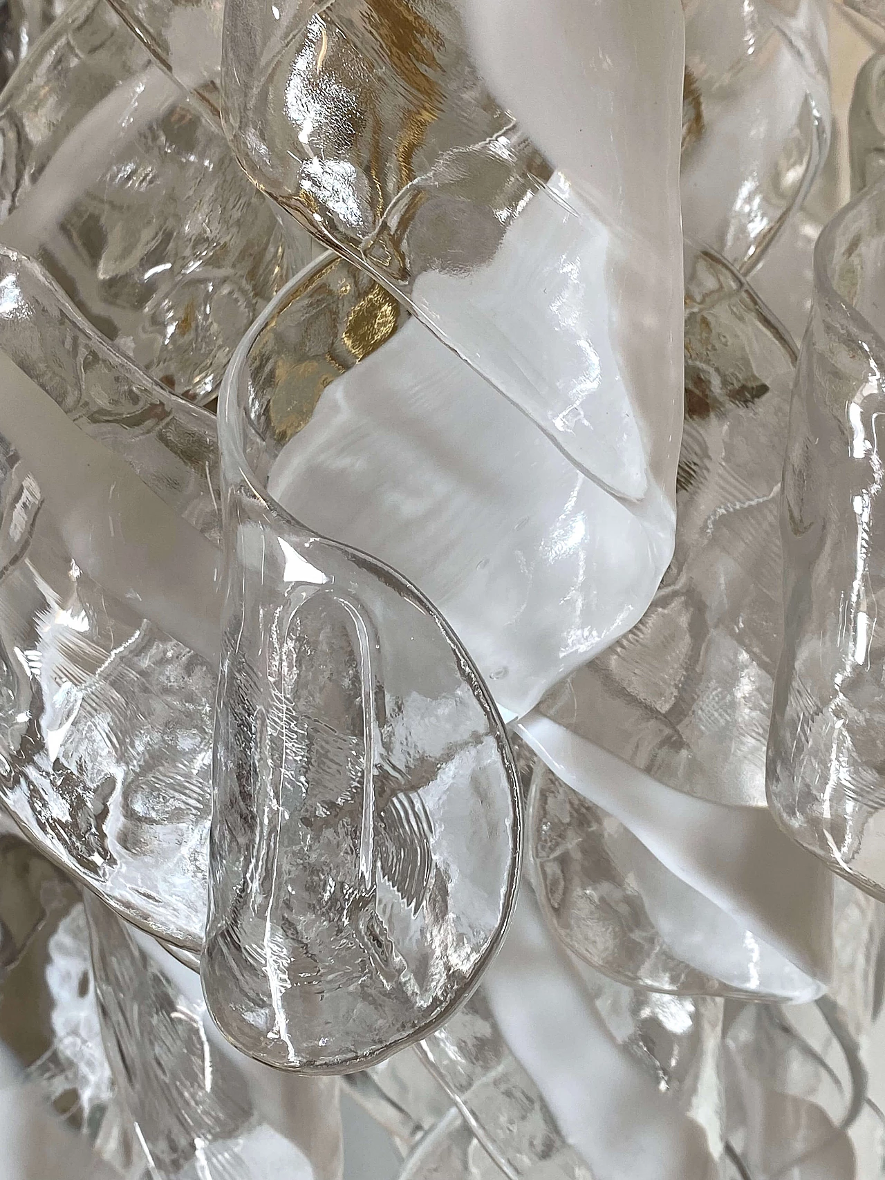 Pair of gilded metal and Murano glass chandeliers, 1980s 4