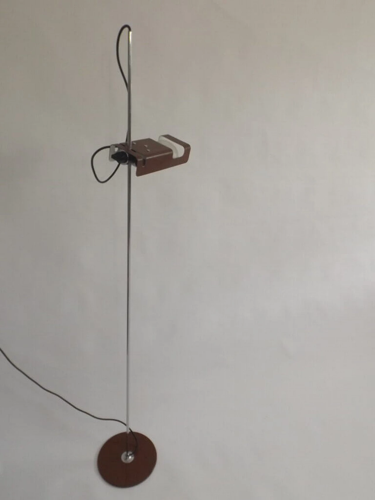 Lampada da terra Spider di Joe Colombo per Oluce 1