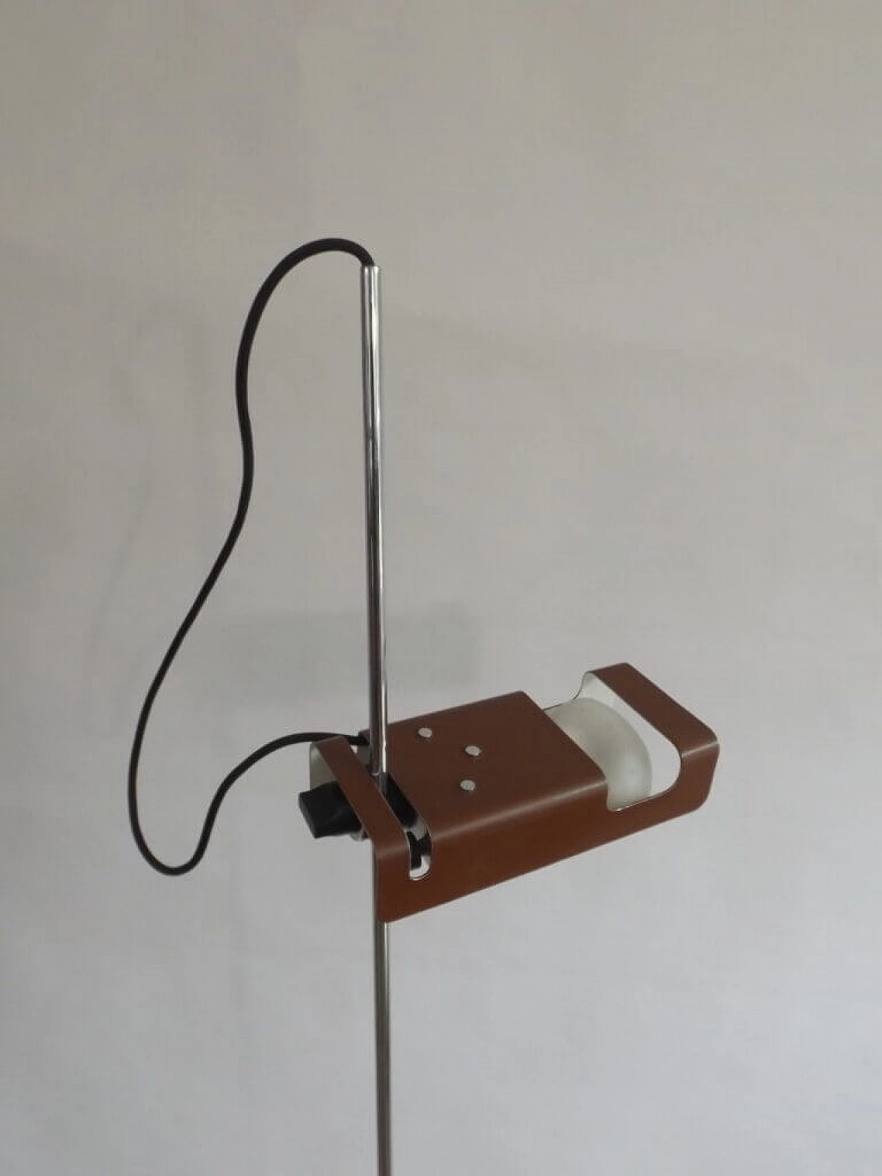 Lampada da terra Spider di Joe Colombo per Oluce 3