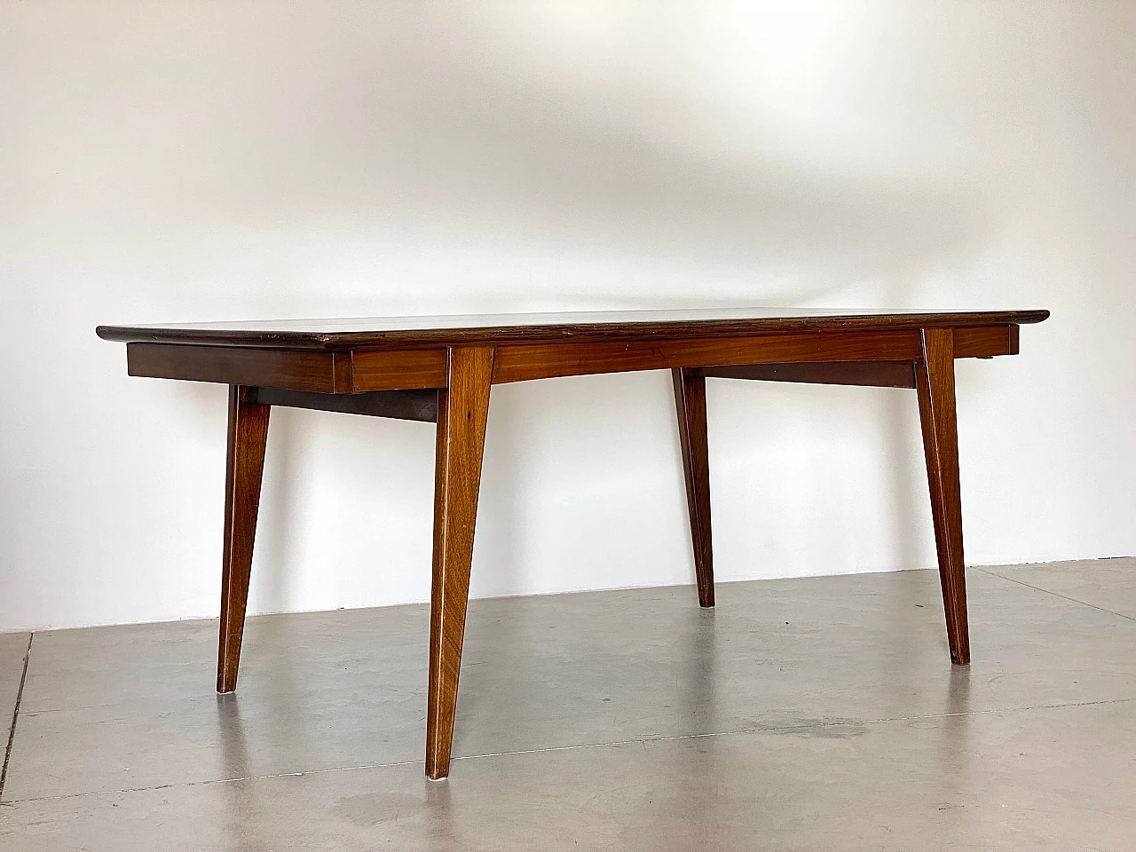 Mahogany extendable table, 1950s 2