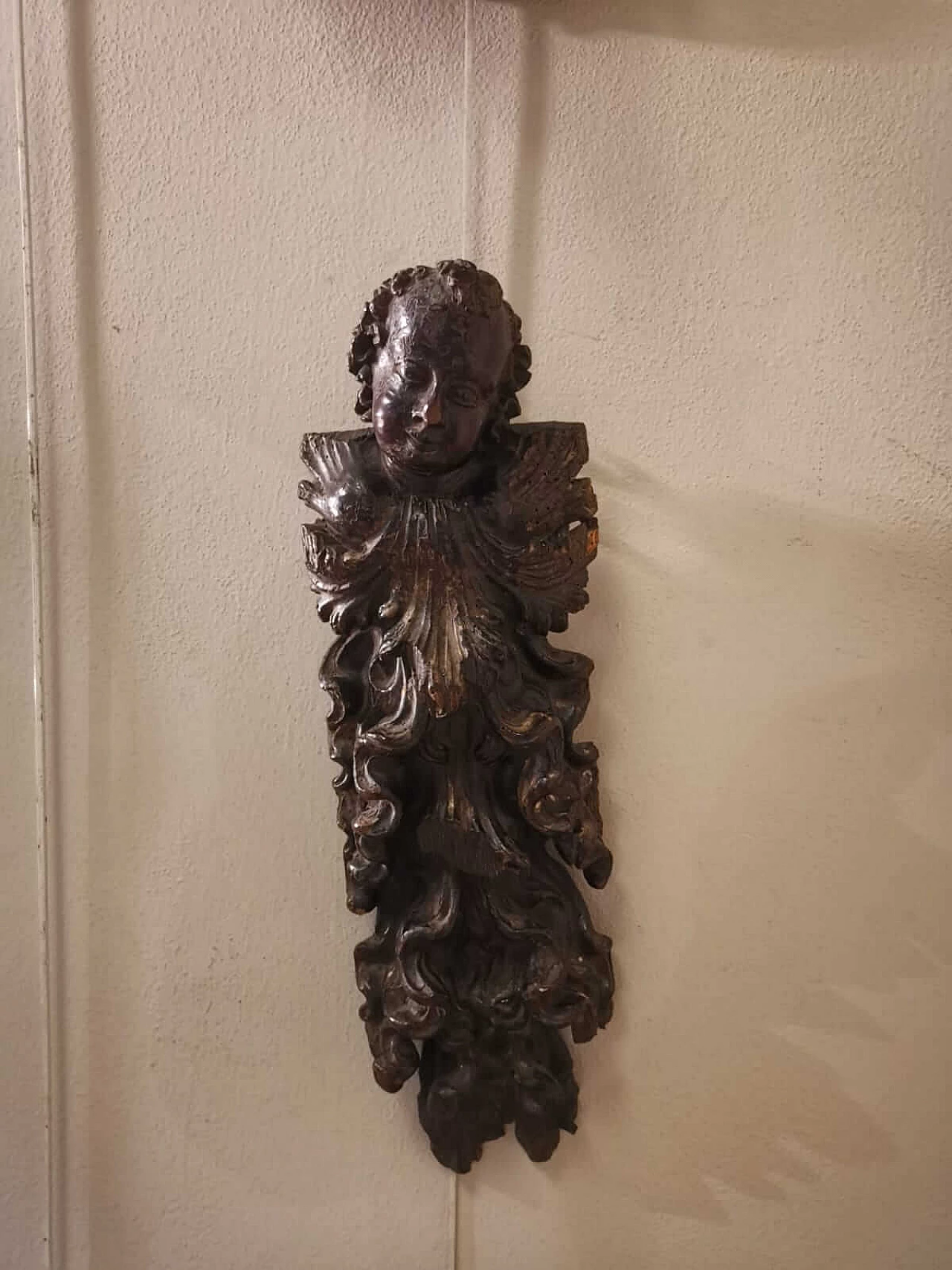 Walnut decorative putto sculpture, 17th century 5