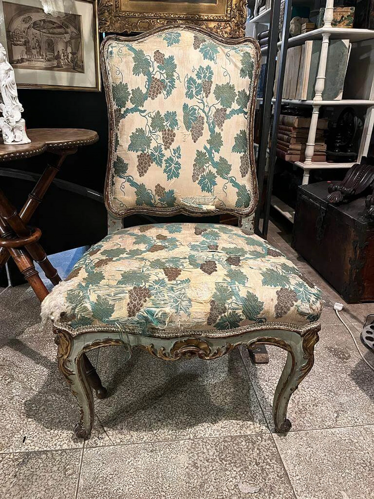 Pair of wood and fabric chairs with vine pattern, 18th century 8