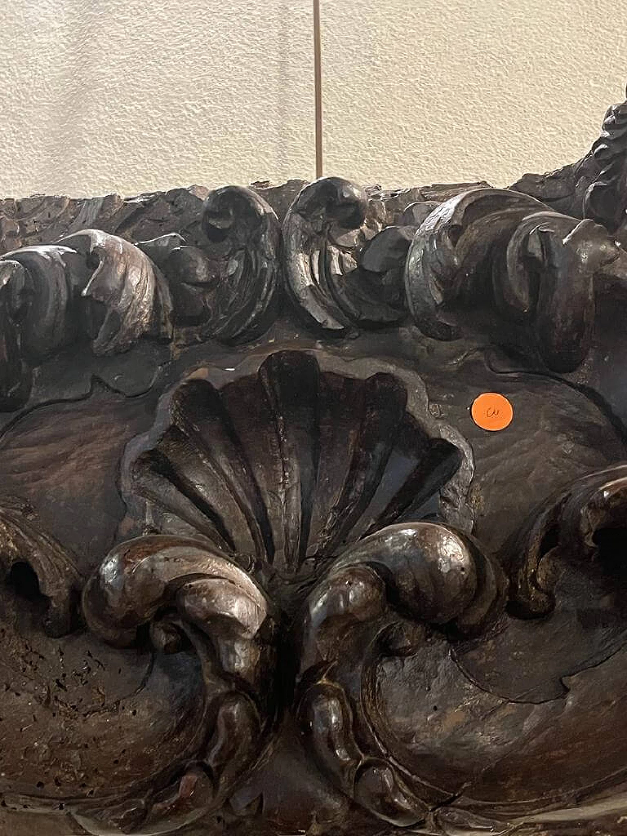 Wood overdoor with putti, early 17th century 2