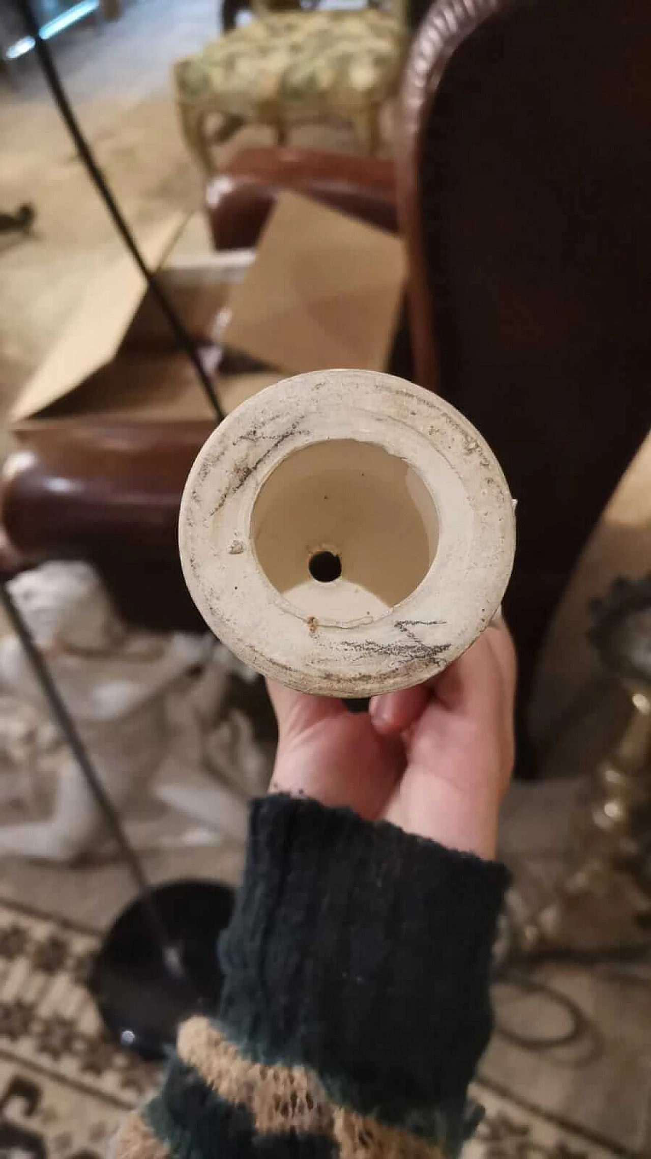 Pair of Chinese white porcelain figurines, late 19th century 6