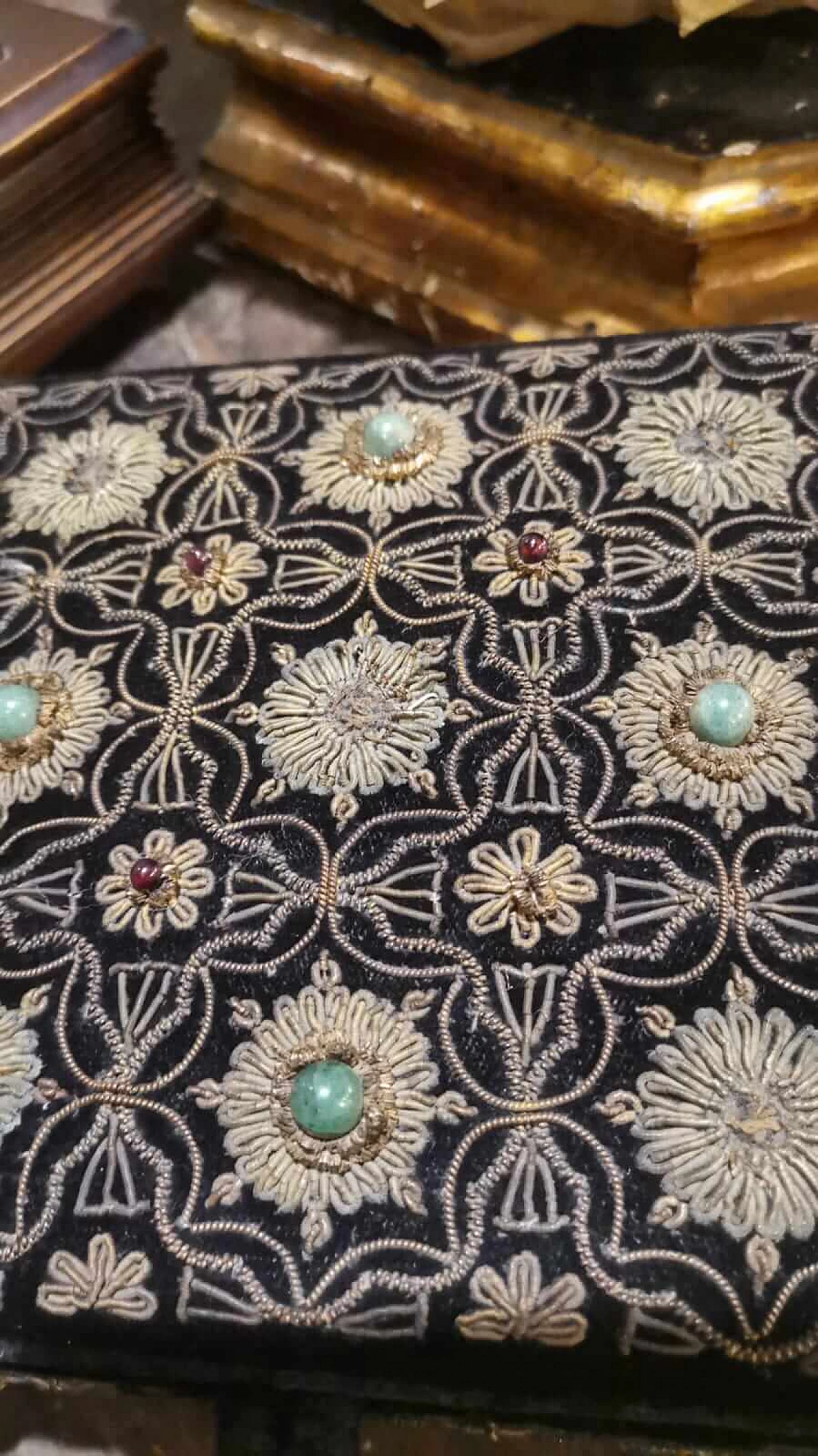 English chenille casket with embroidery and stones, late 19th century 3