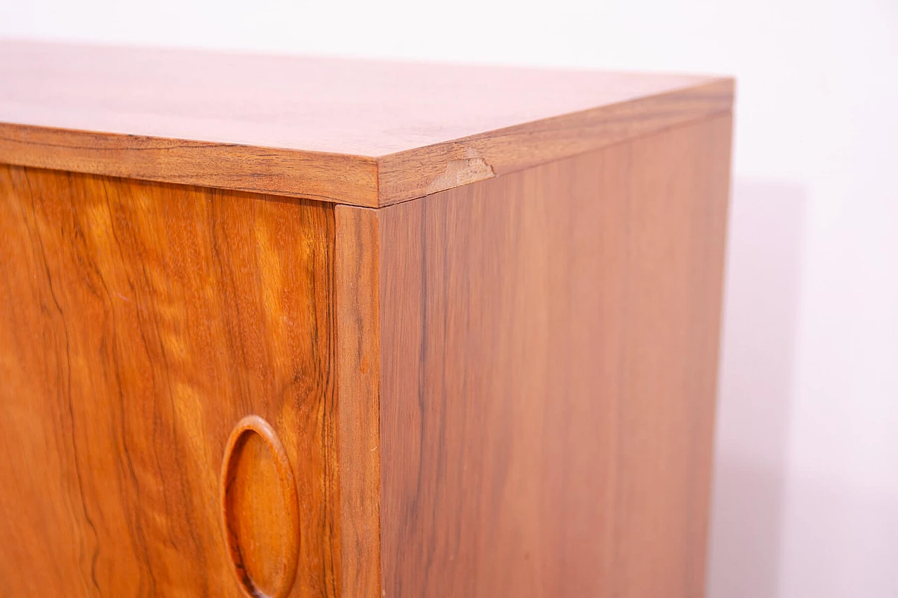 Walnut sideboard by Sedláček and Vyčítal for Dřevotvar, 1960s 17