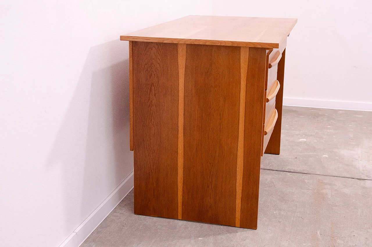 Scrivania cecoslovacca in faggio, anni '70 5