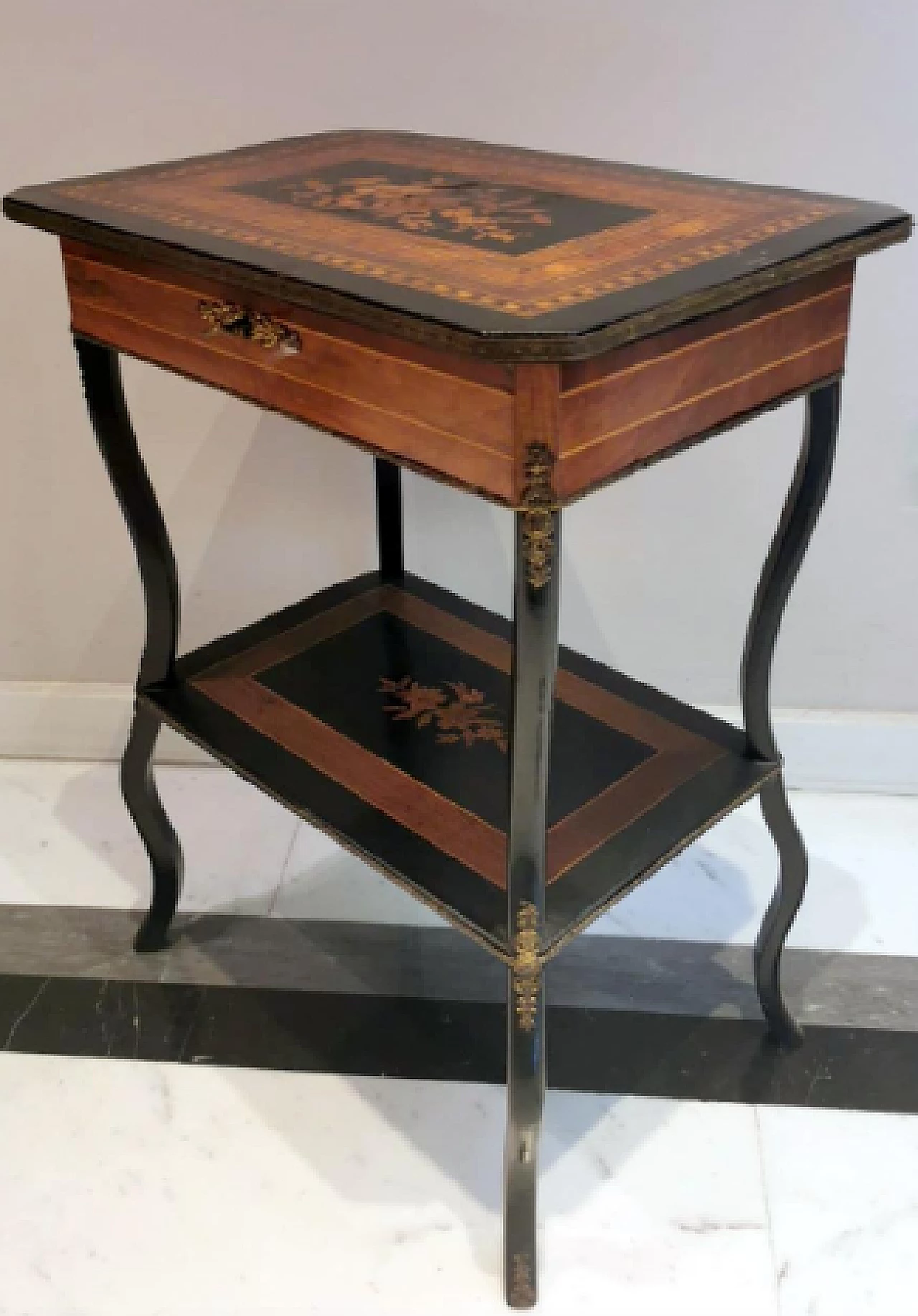 Napoleon III walnut vanity table with inlays, mid-19th century 3