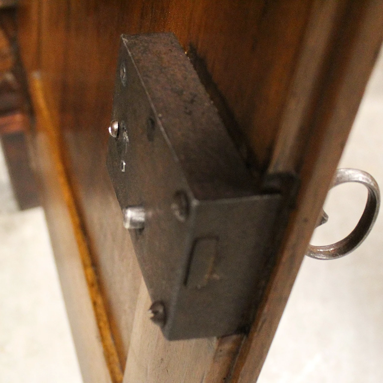 Emilia-Romagna Directoire solid walnut sideboard, late 18th century 1