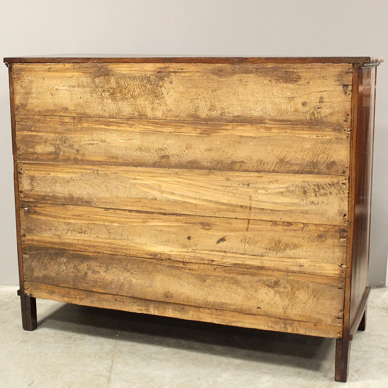Emilia-Romagna Directoire solid walnut sideboard, late 18th century 5