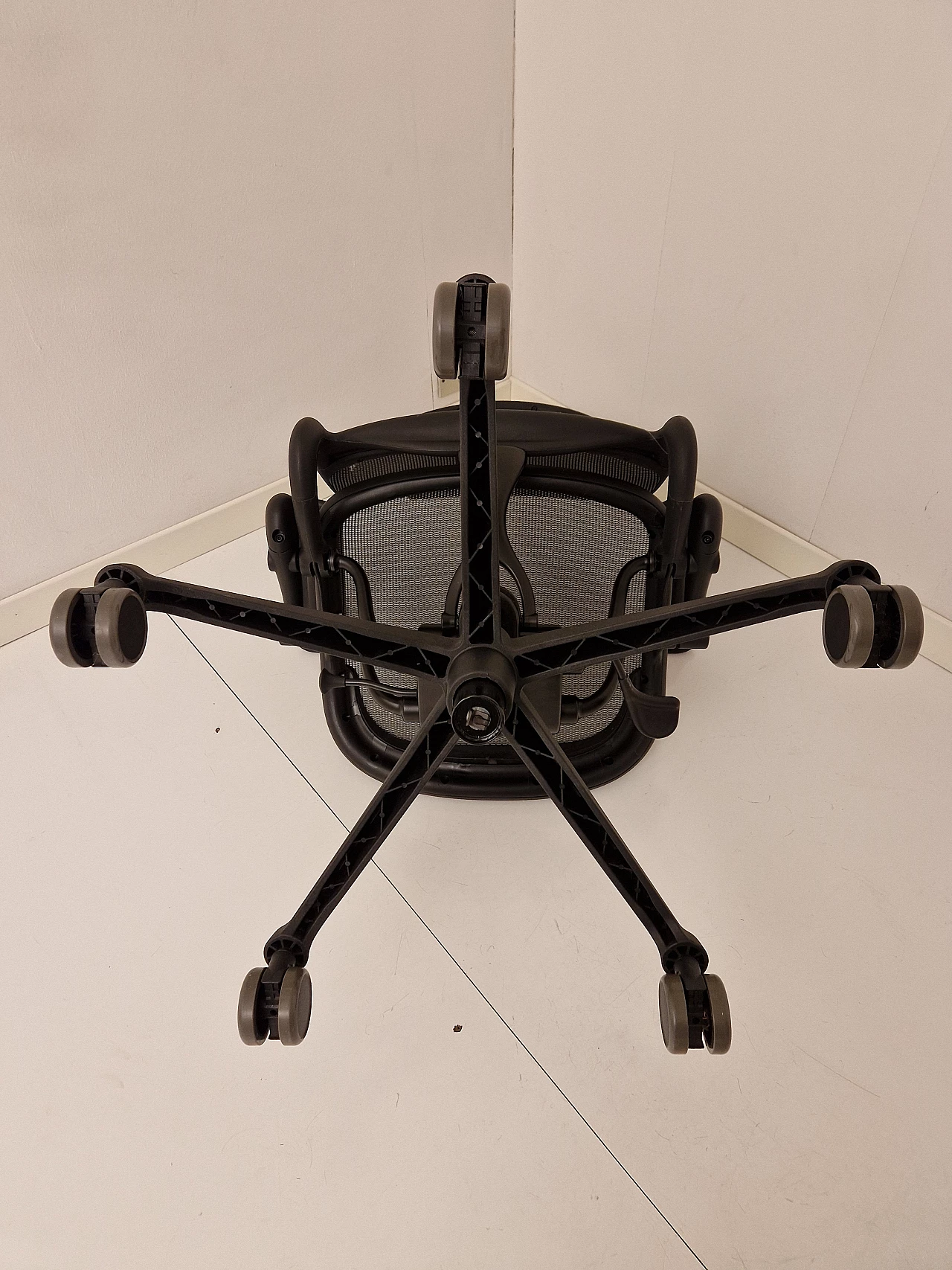 Chadwick office armchair by Don Chadwick for Knoll, 2000s 6