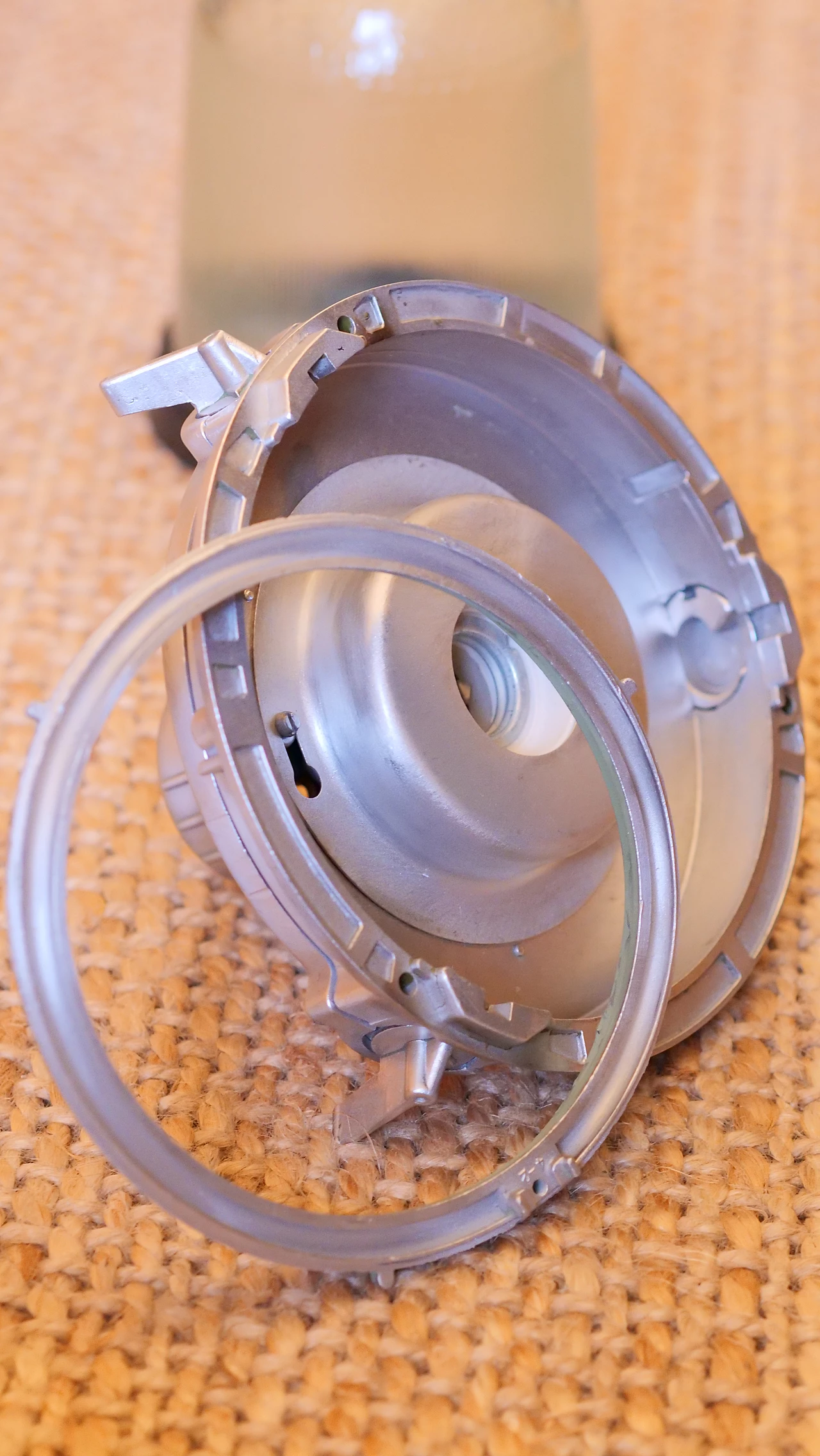 Coppia di lampade da soffitto industriali in alluminio, bachelite e vetro, anni '60 2