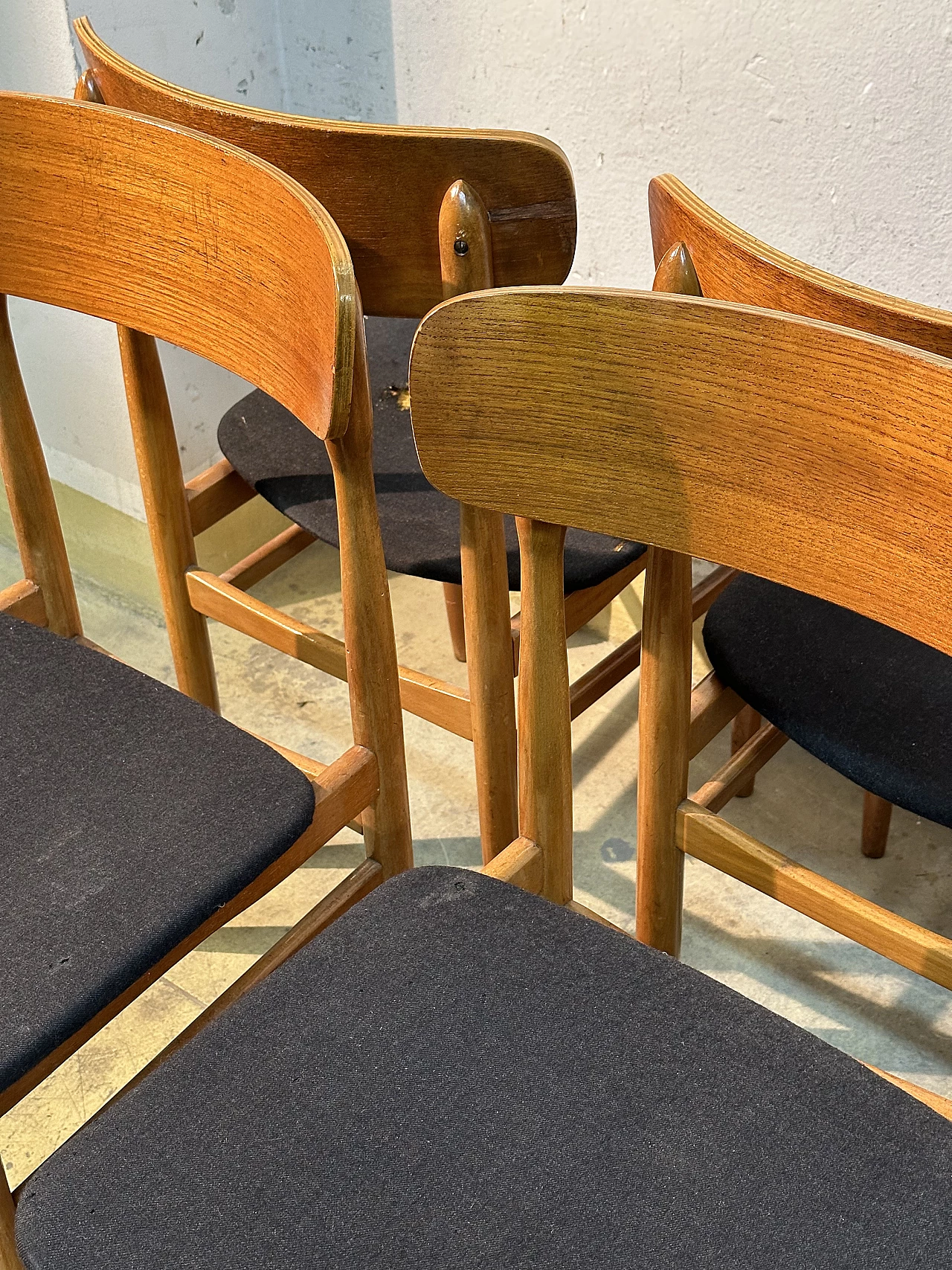 6 Scandinavian style wooden chairs, 1960s 1