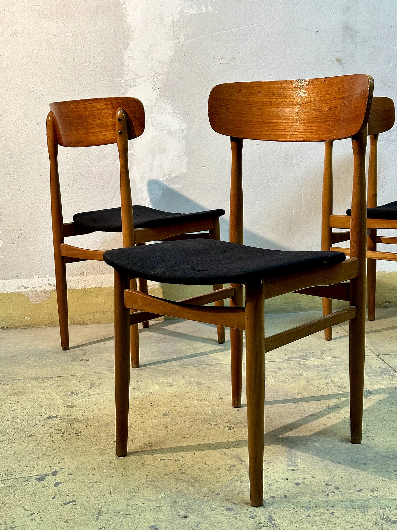6 Scandinavian style wooden chairs, 1960s 6