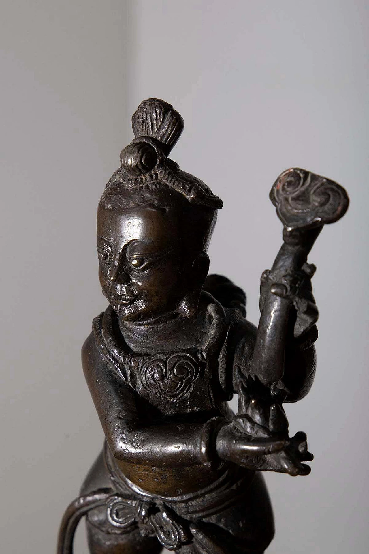 Chinese Taoist figure in bronze, 16th century 10