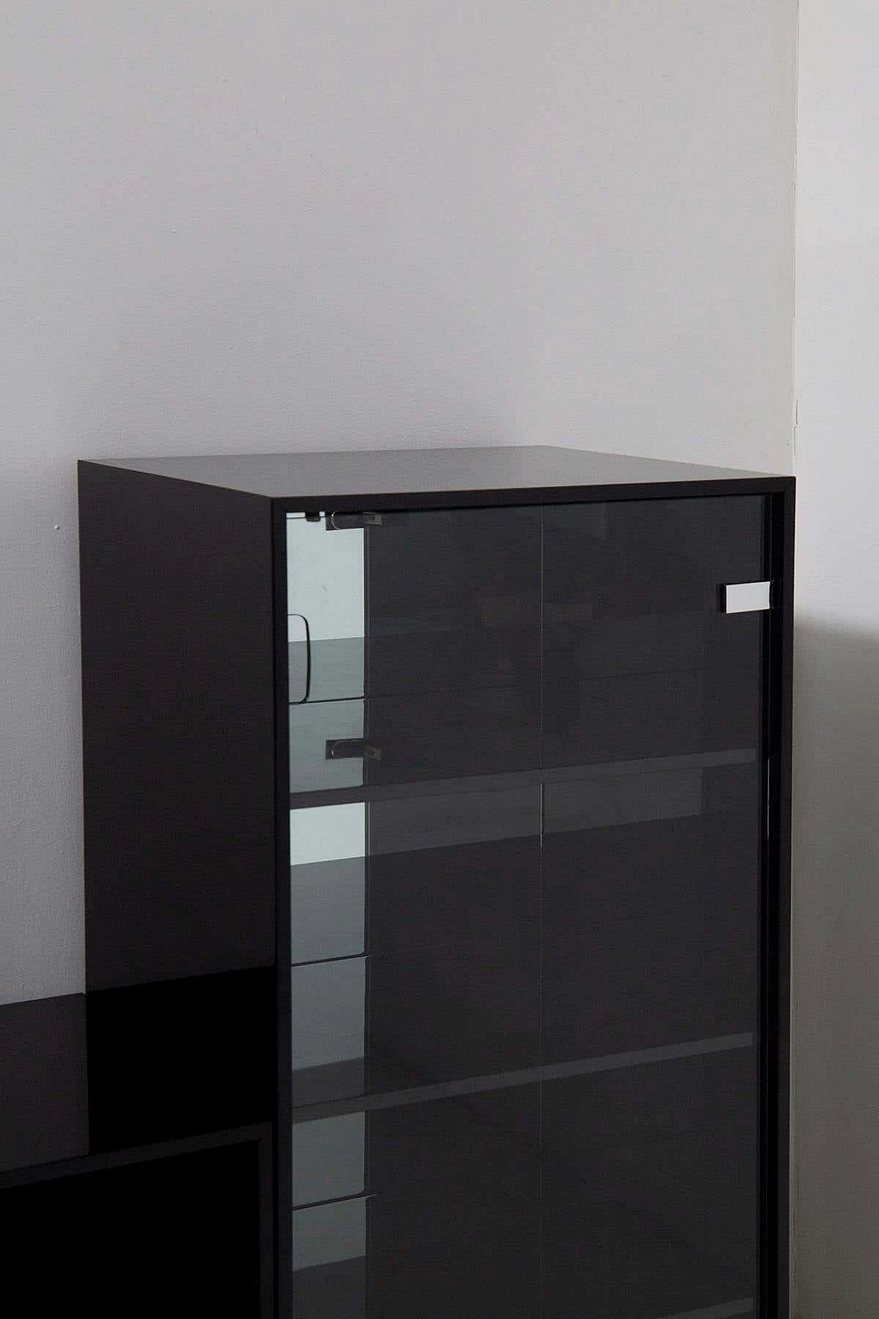 Pair of black lacquered wood bookcases and chest of drawers attributed to Acerbis, 1970s 2