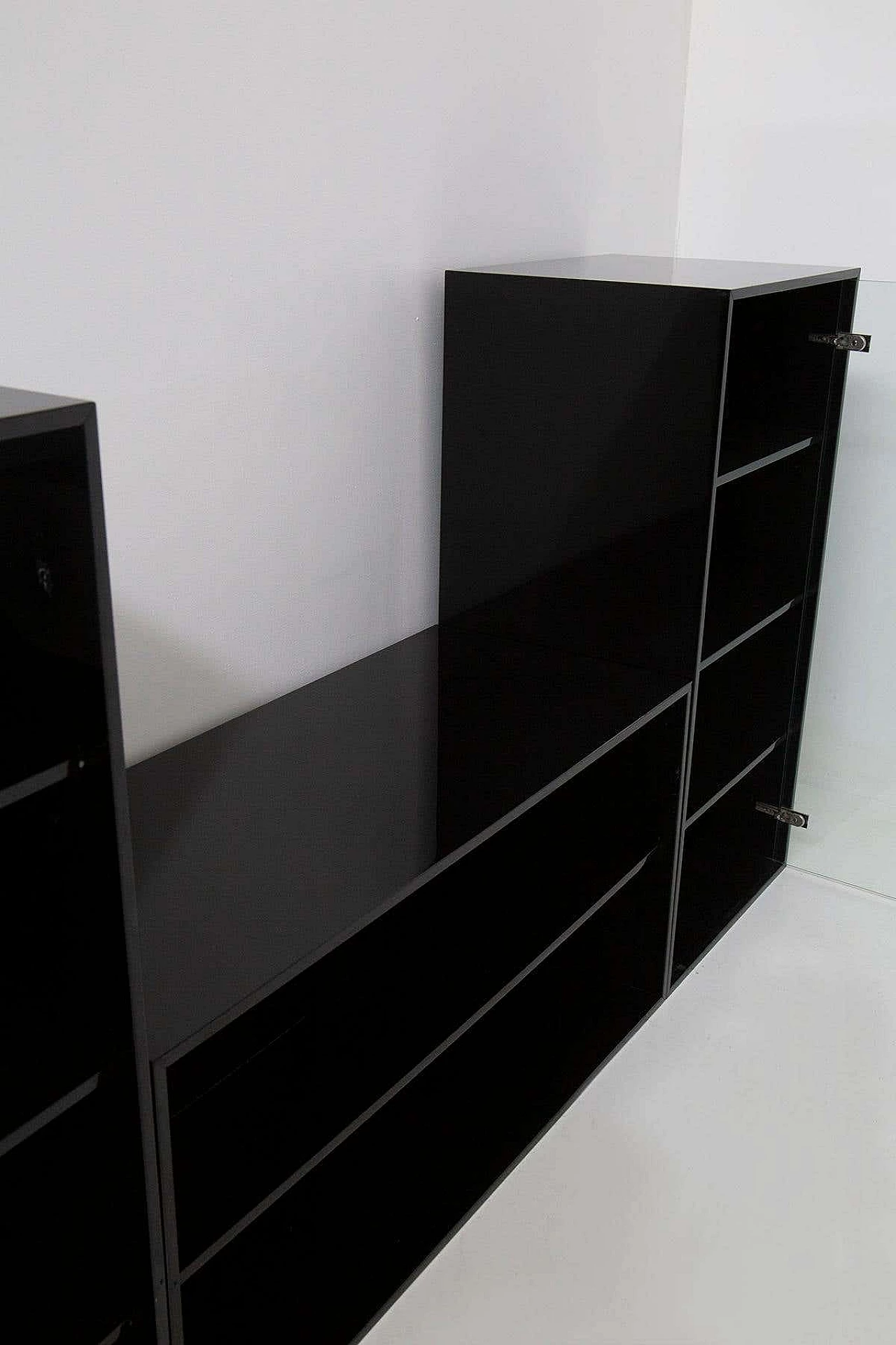 Pair of black lacquered wood bookcases and chest of drawers attributed to Acerbis, 1970s 7