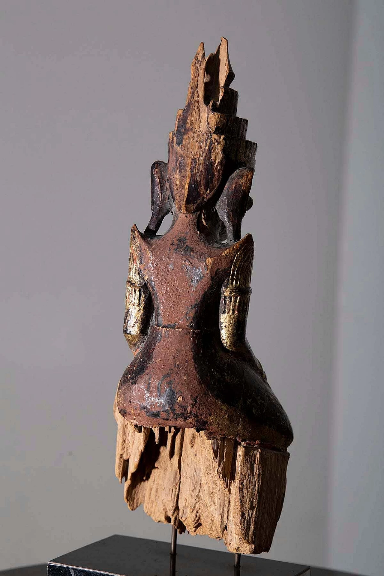 Lacquered wood sculpture of Buddha Shakyamuni Laos, mid-18th century 6