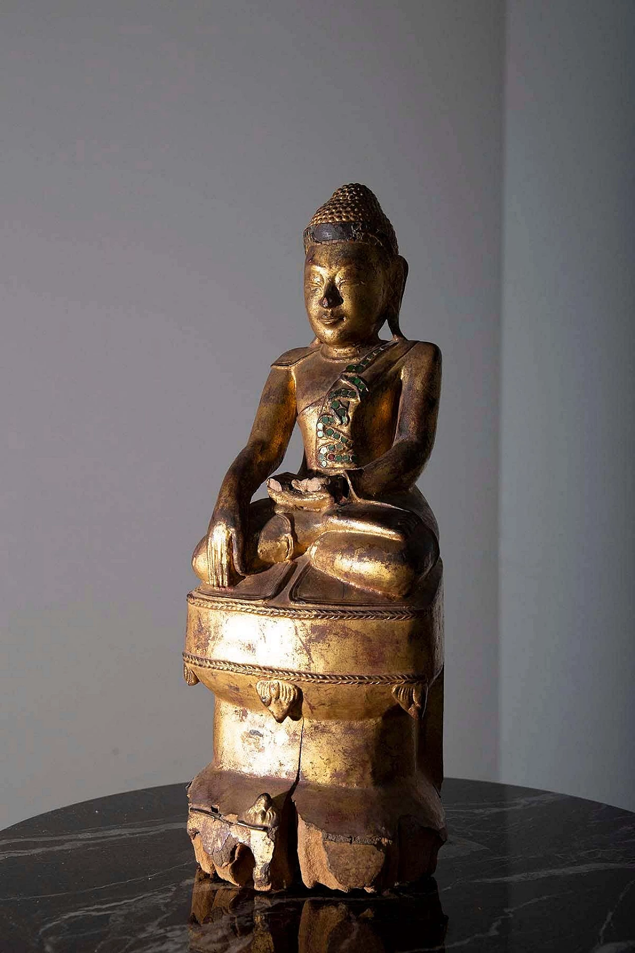 Buddha in legno laccato di Mandalay, '800 1