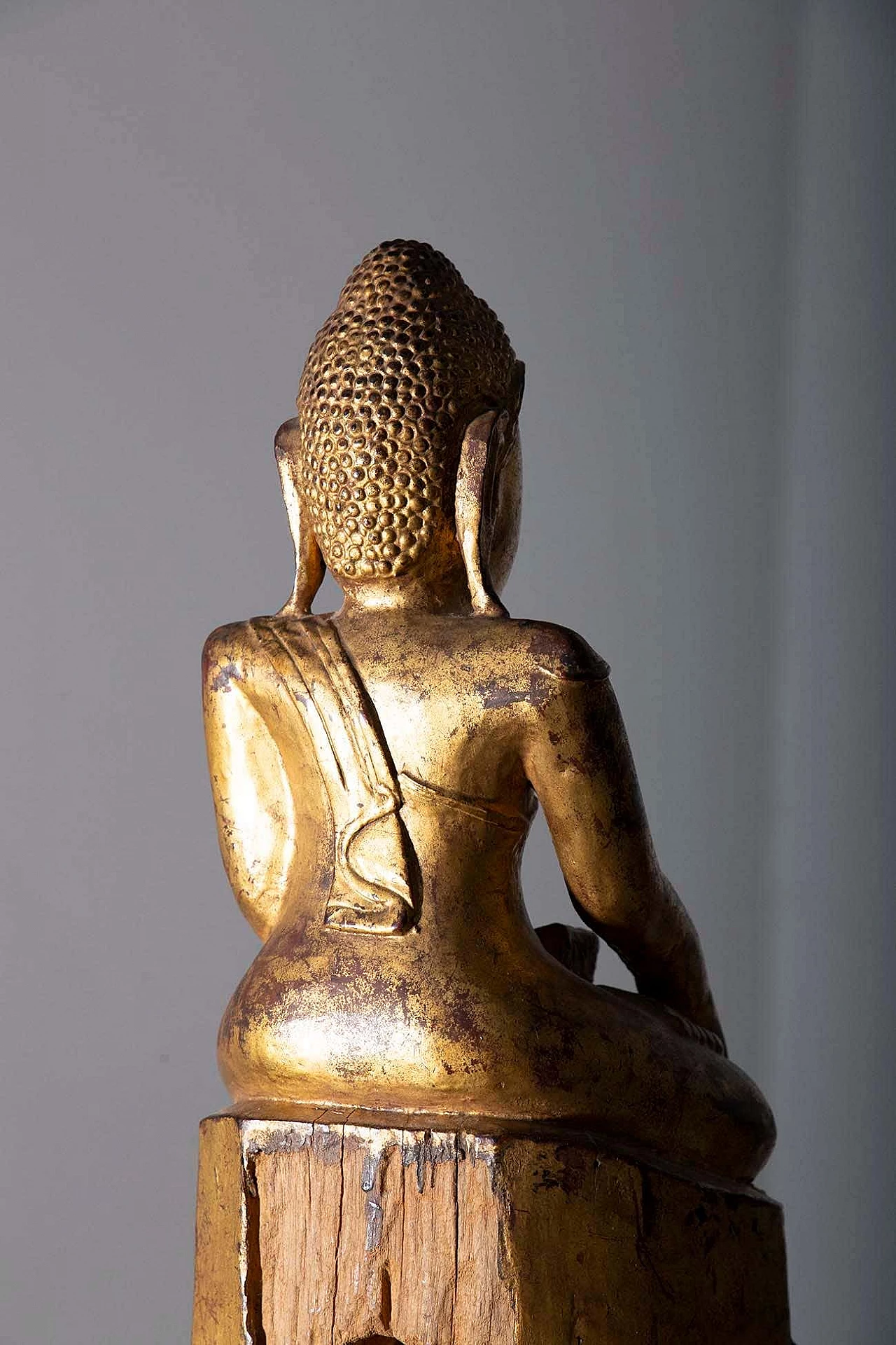 Mandalay lacquered wood Buddha, 19th century 9