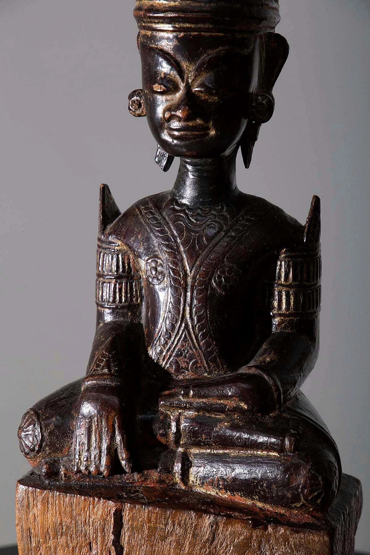 Thai wooden sculpture depicting Buddha Mun, 19th century 6