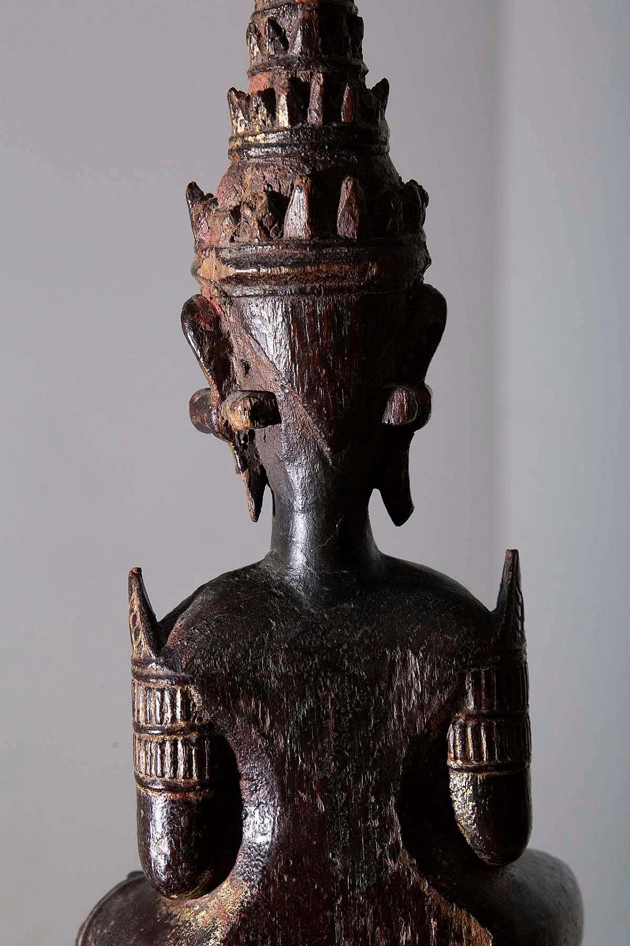 Thai wooden sculpture depicting Buddha Mun, 19th century 11