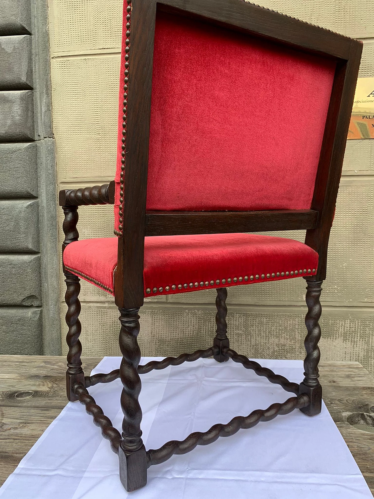 Trono in legno con sedile e schienale in velluto rosso, '800 12