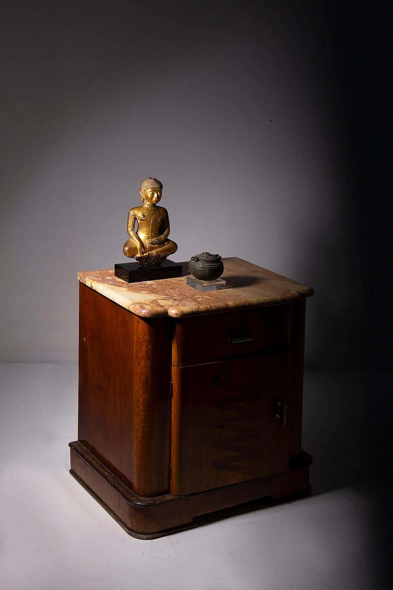 Pair of futurist marble and wood nightstands, 1910s 1