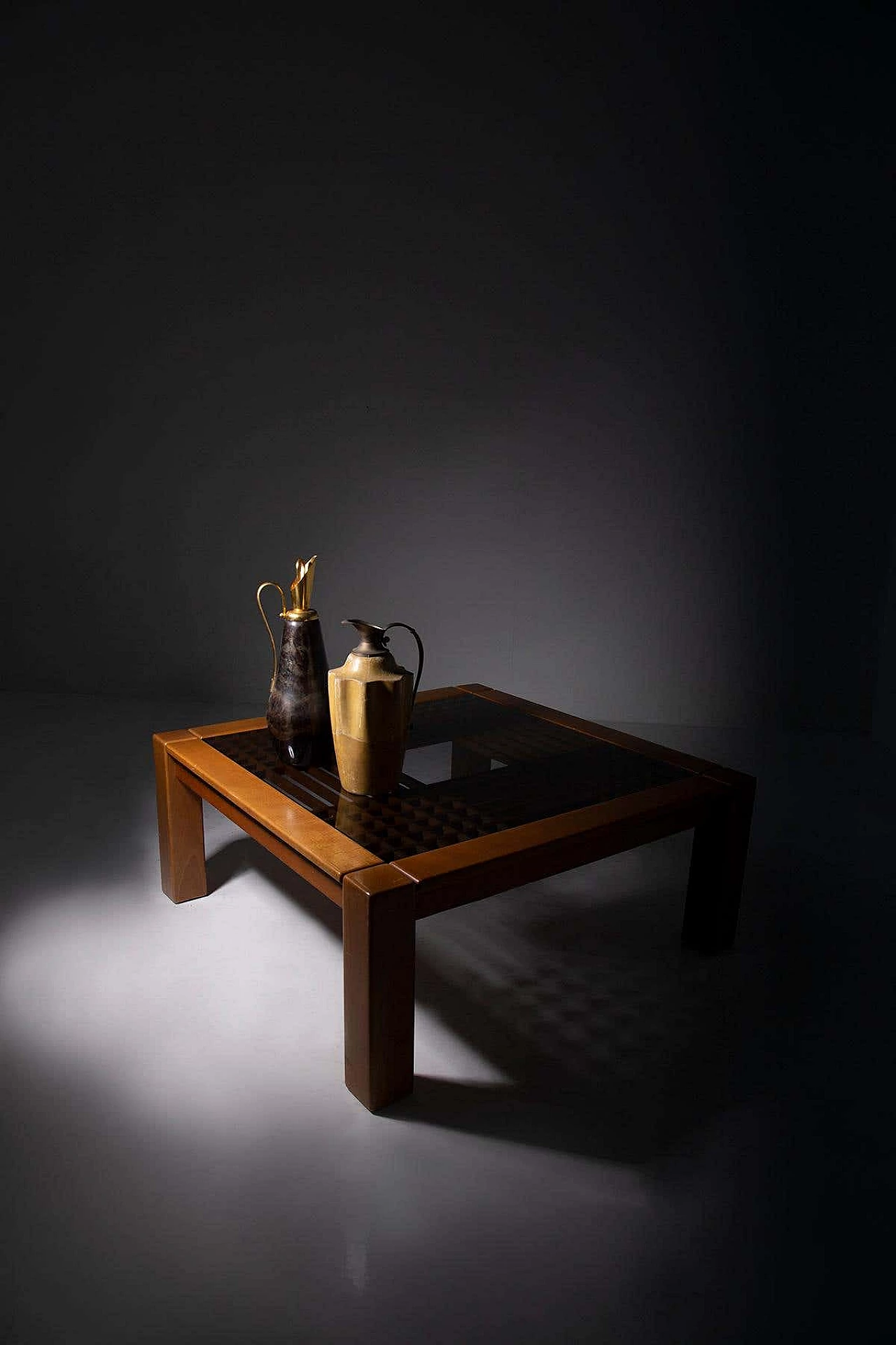 Tavolino in legno e vetro fumè di Ettore Sottsass per Santambrogio & De Berti, anni '60 3